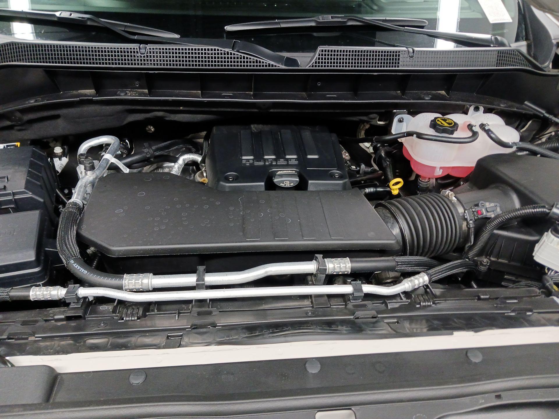 Thumbnail: 2026 Chevrolet Silverado 1500 - 19