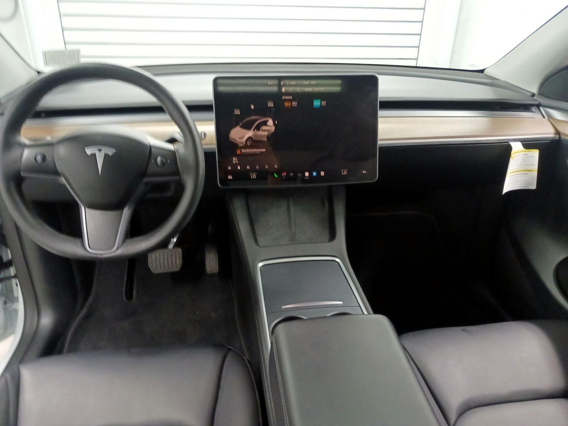 Thumbnail: 2023 Tesla Model Y - 9