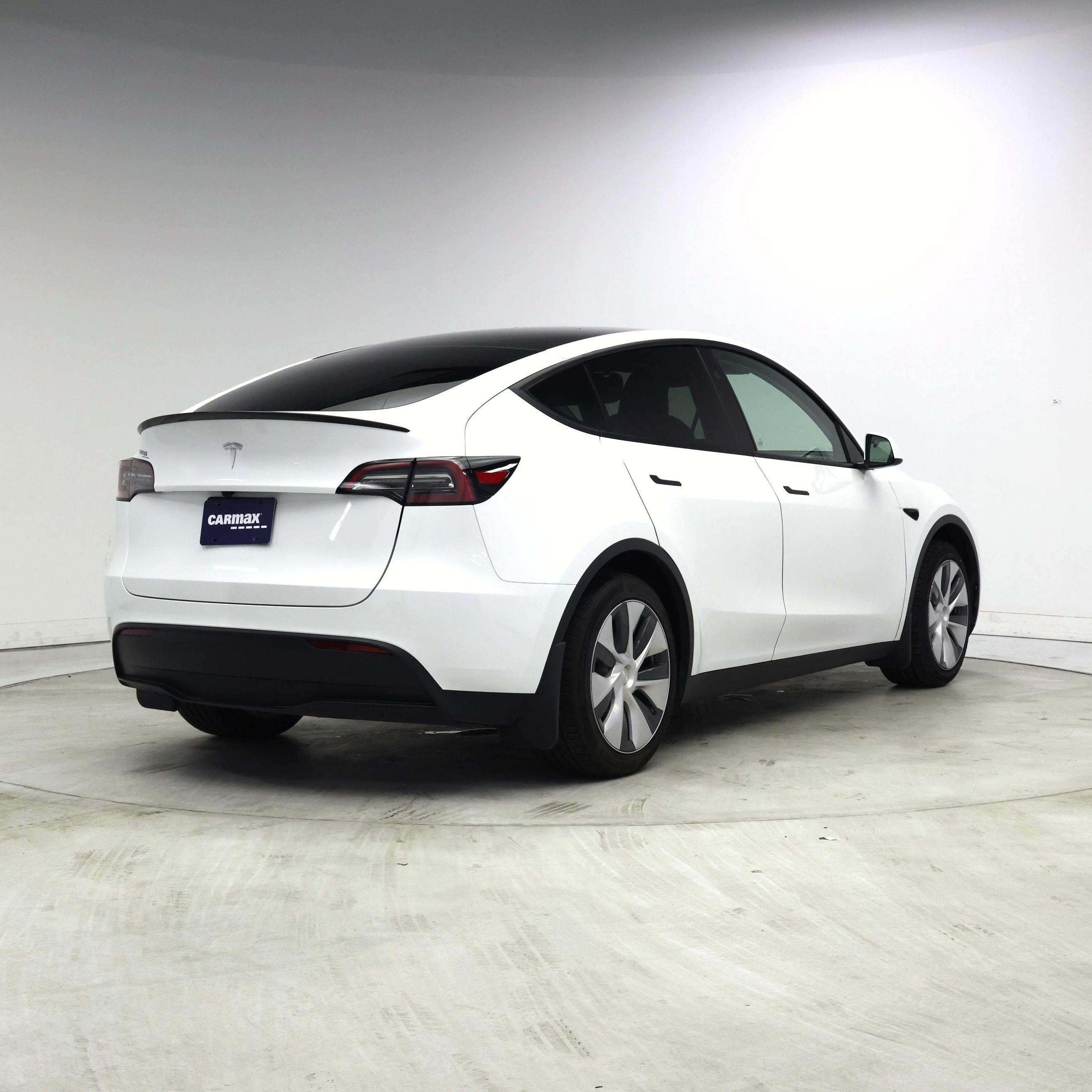 Thumbnail: 2023 Tesla Model Y - 8