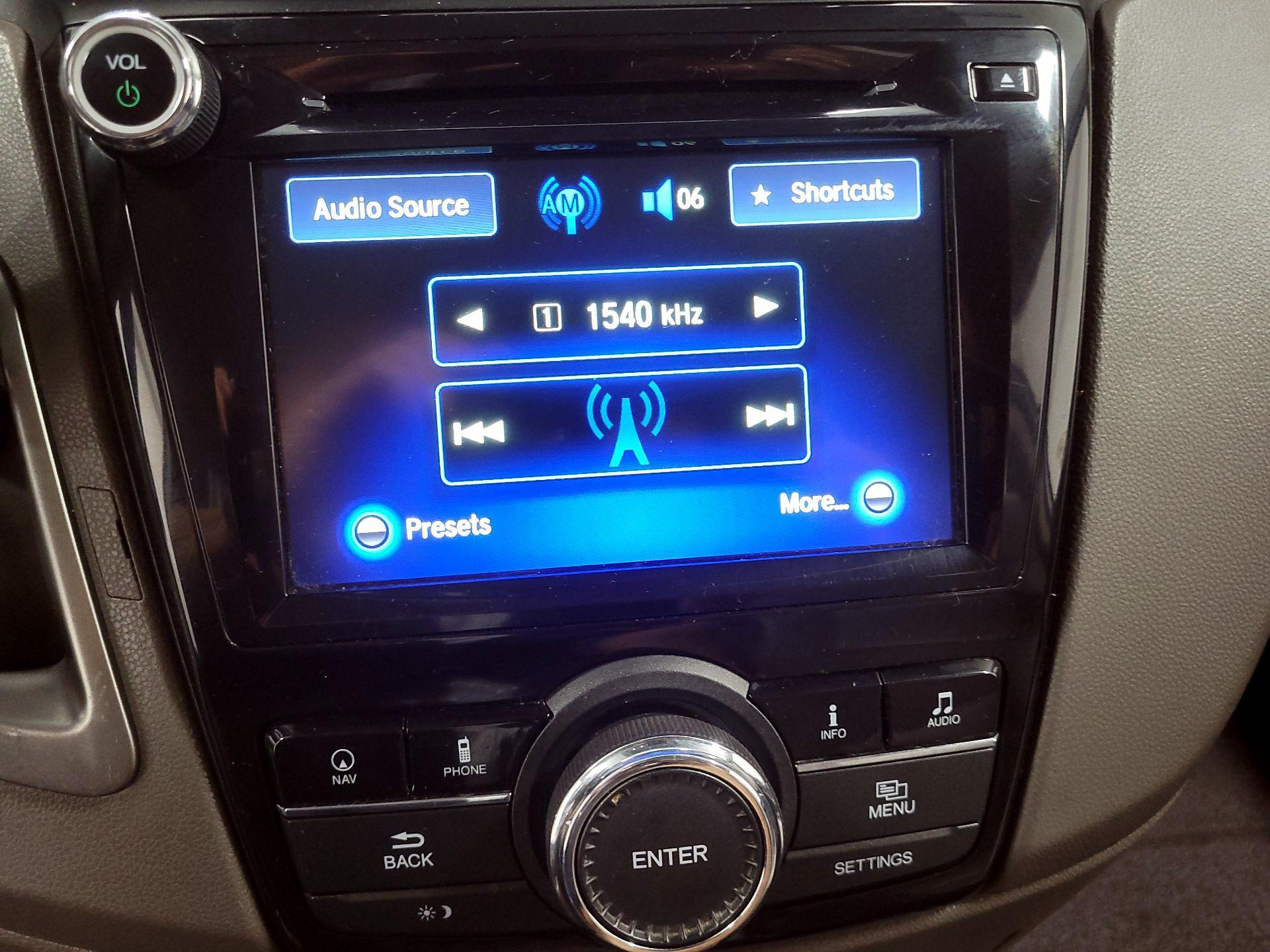 Thumbnail: 2015 Honda Odyssey - 14