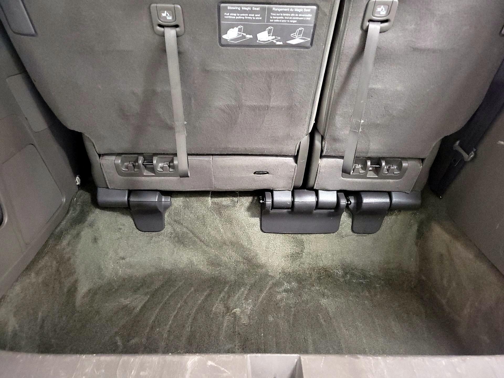 Thumbnail: 2015 Honda Odyssey - 18