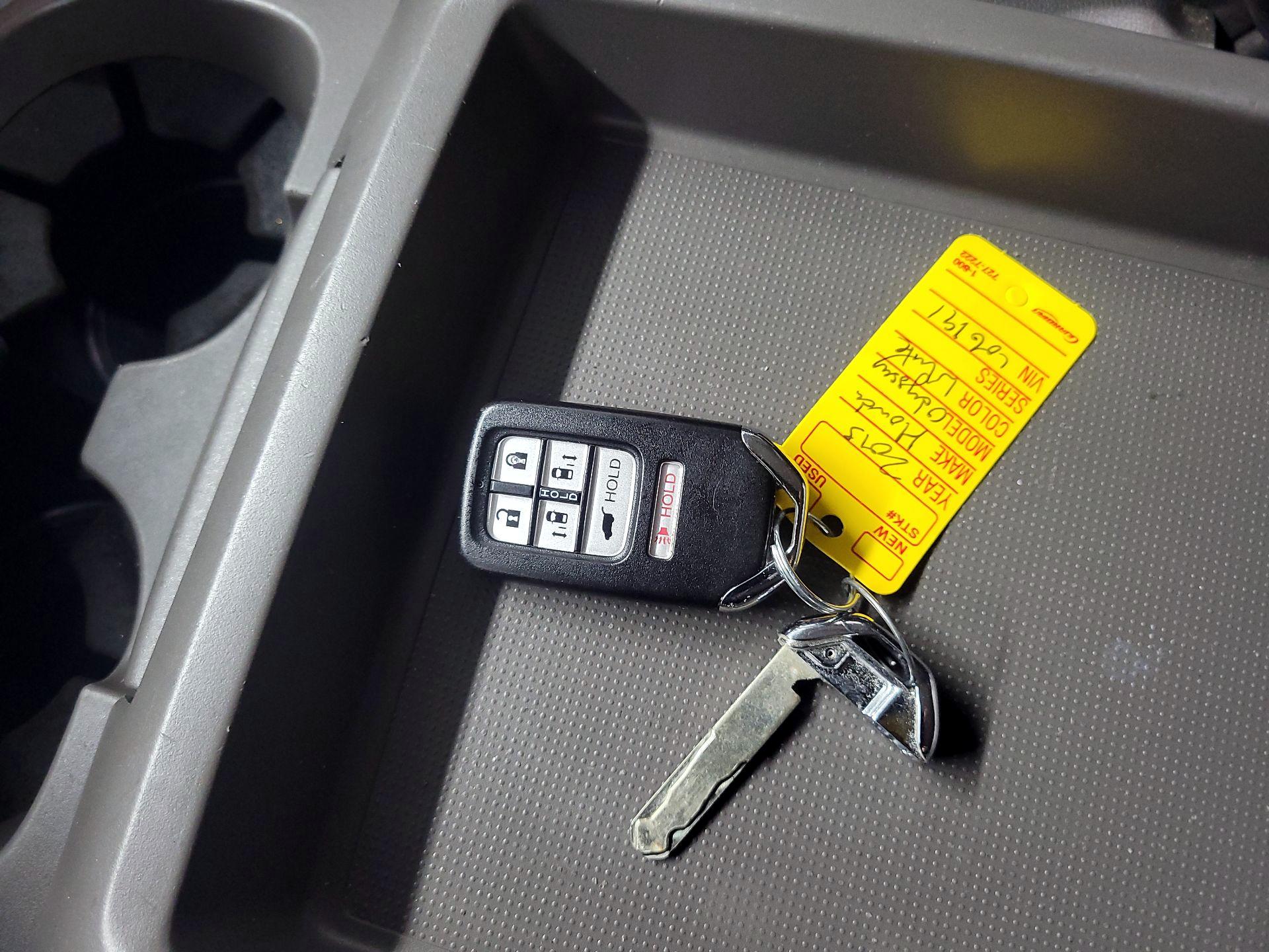 Thumbnail: 2015 Honda Odyssey - 20