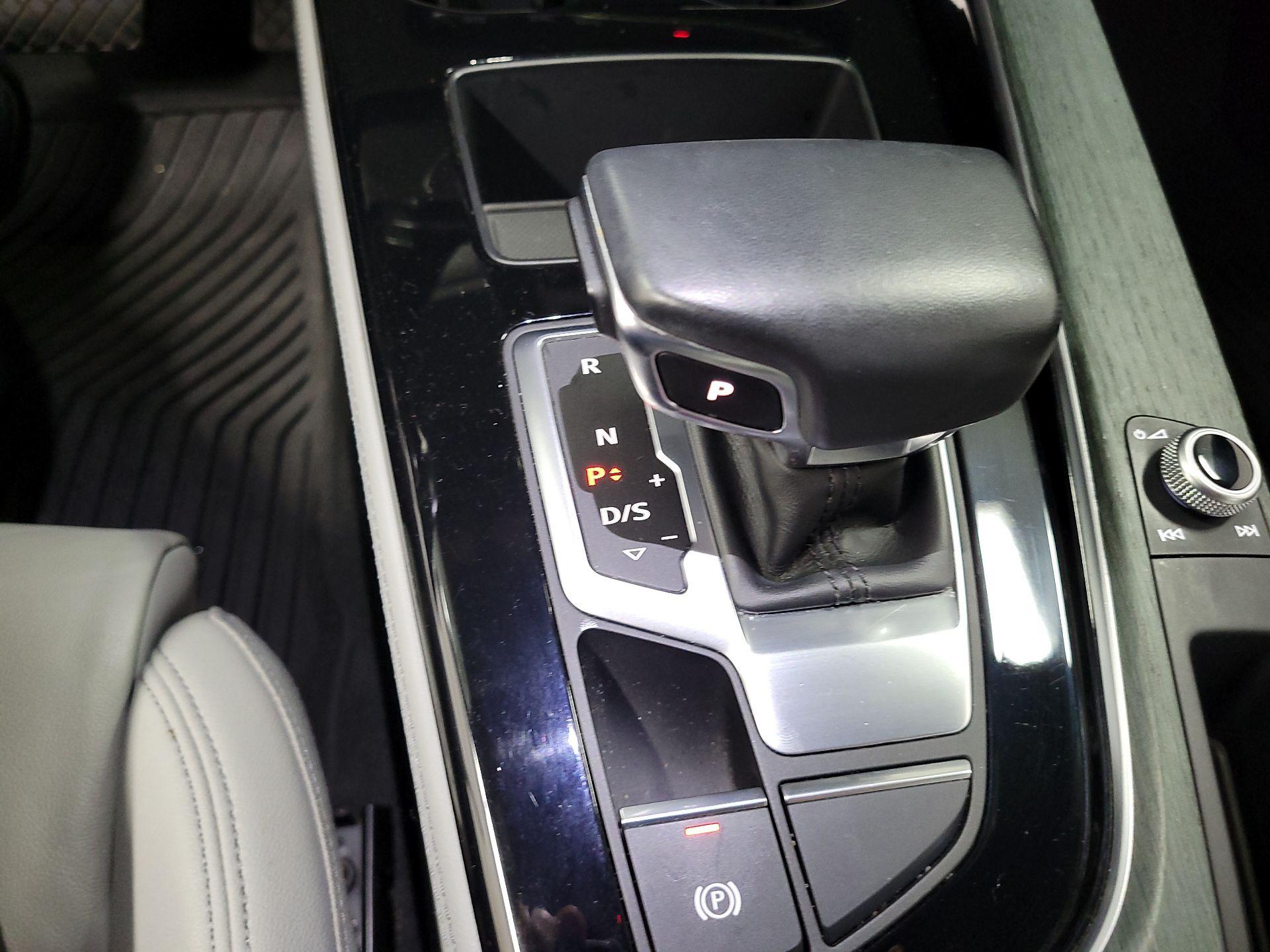 Thumbnail: 2022 Audi A4 - 16