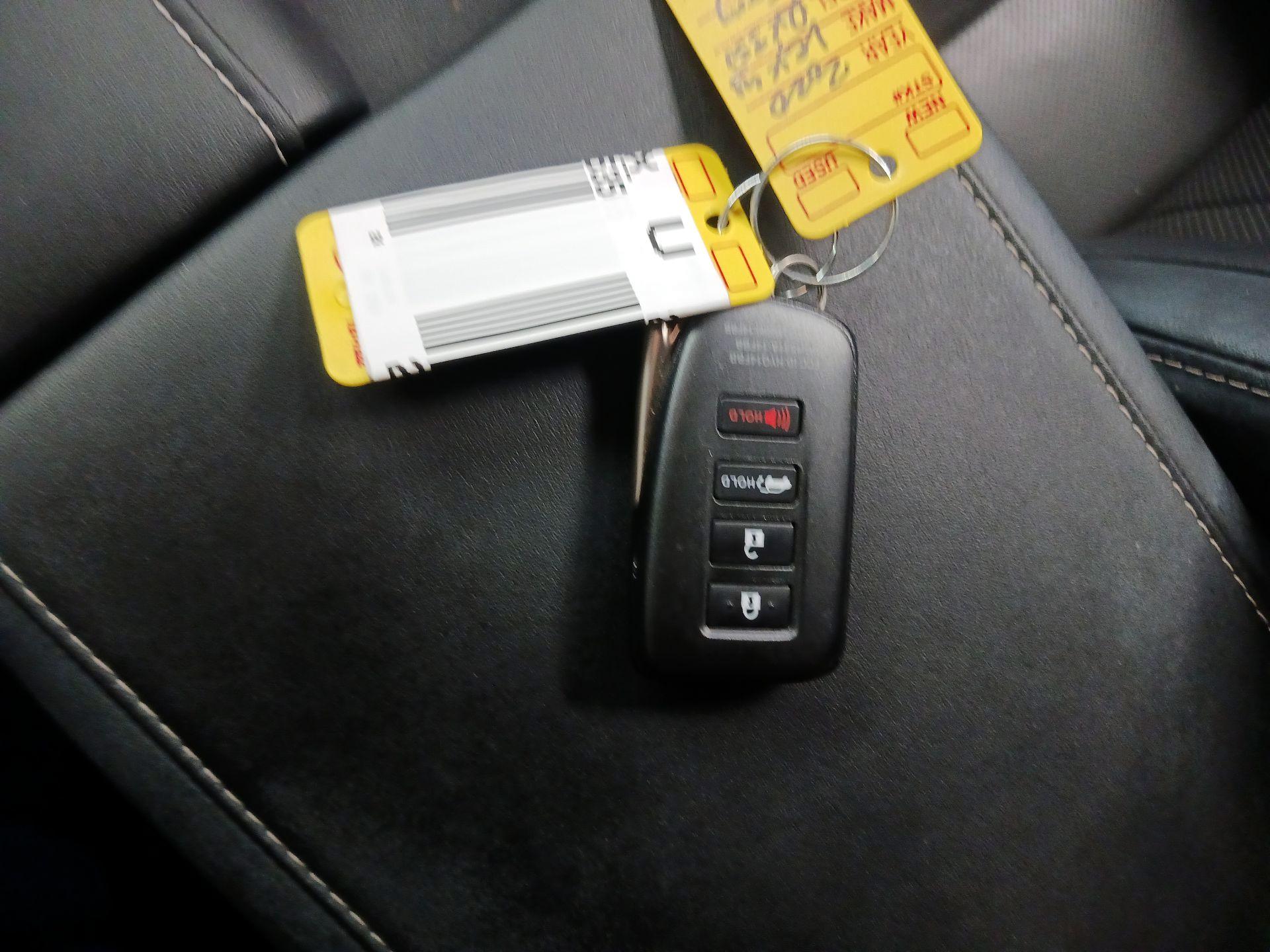 Thumbnail: 2020 Lexus RX - 18