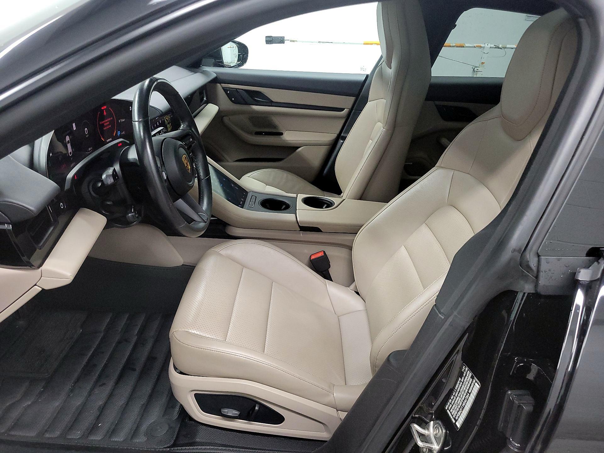 Thumbnail: 2022 Porsche Taycan - 11