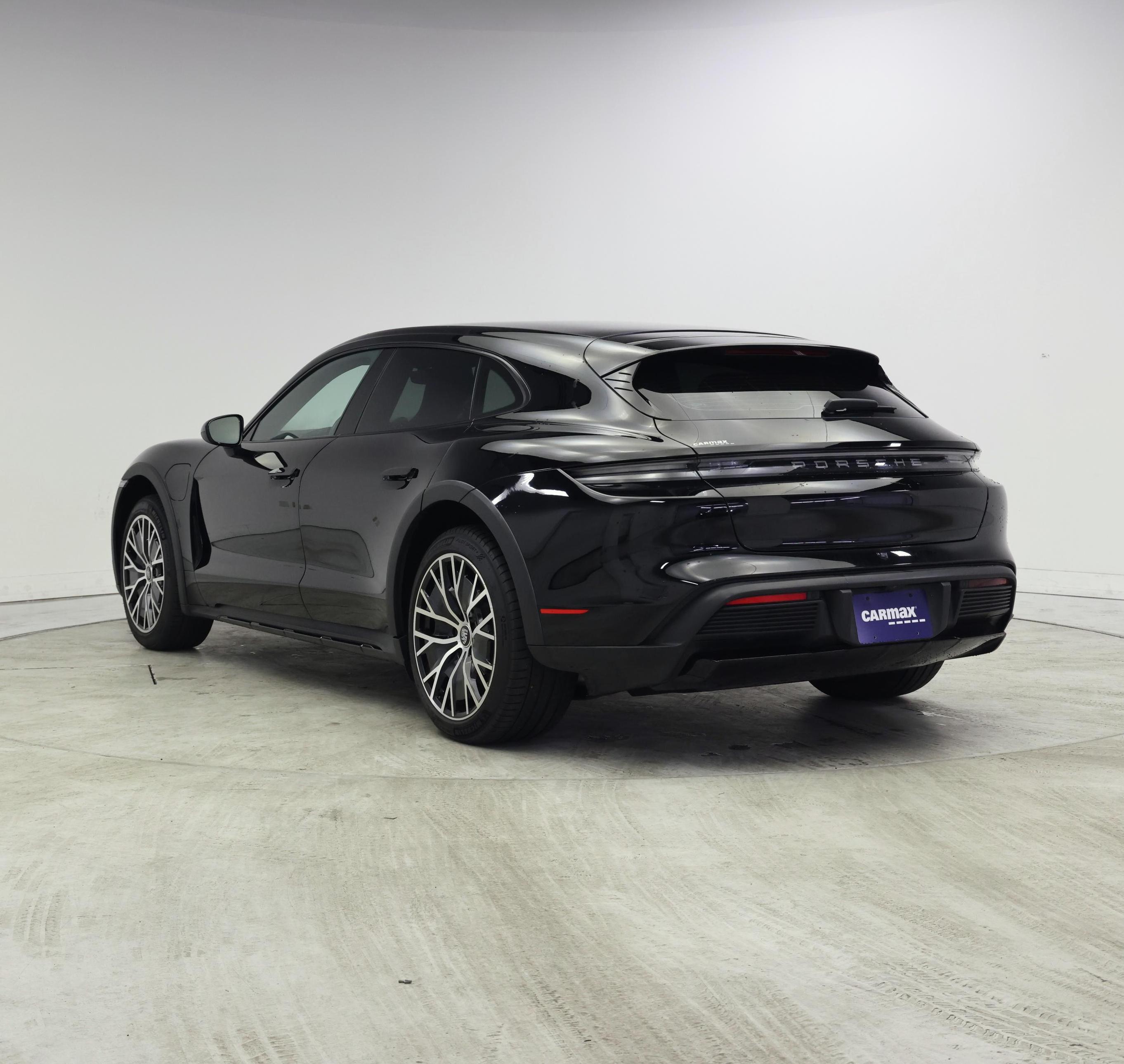 Thumbnail: 2022 Porsche Taycan - 2