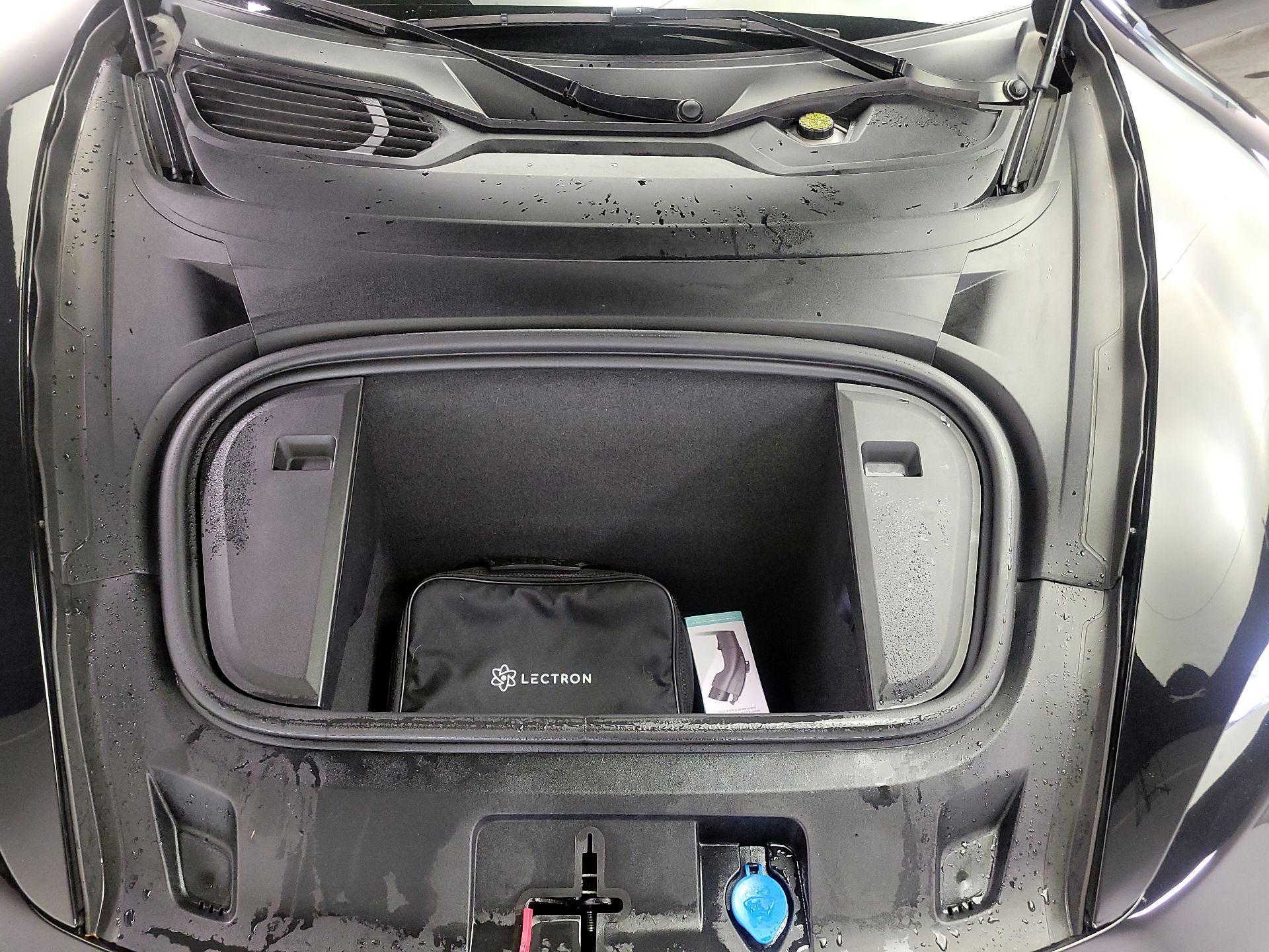 Thumbnail: 2022 Porsche Taycan - 19