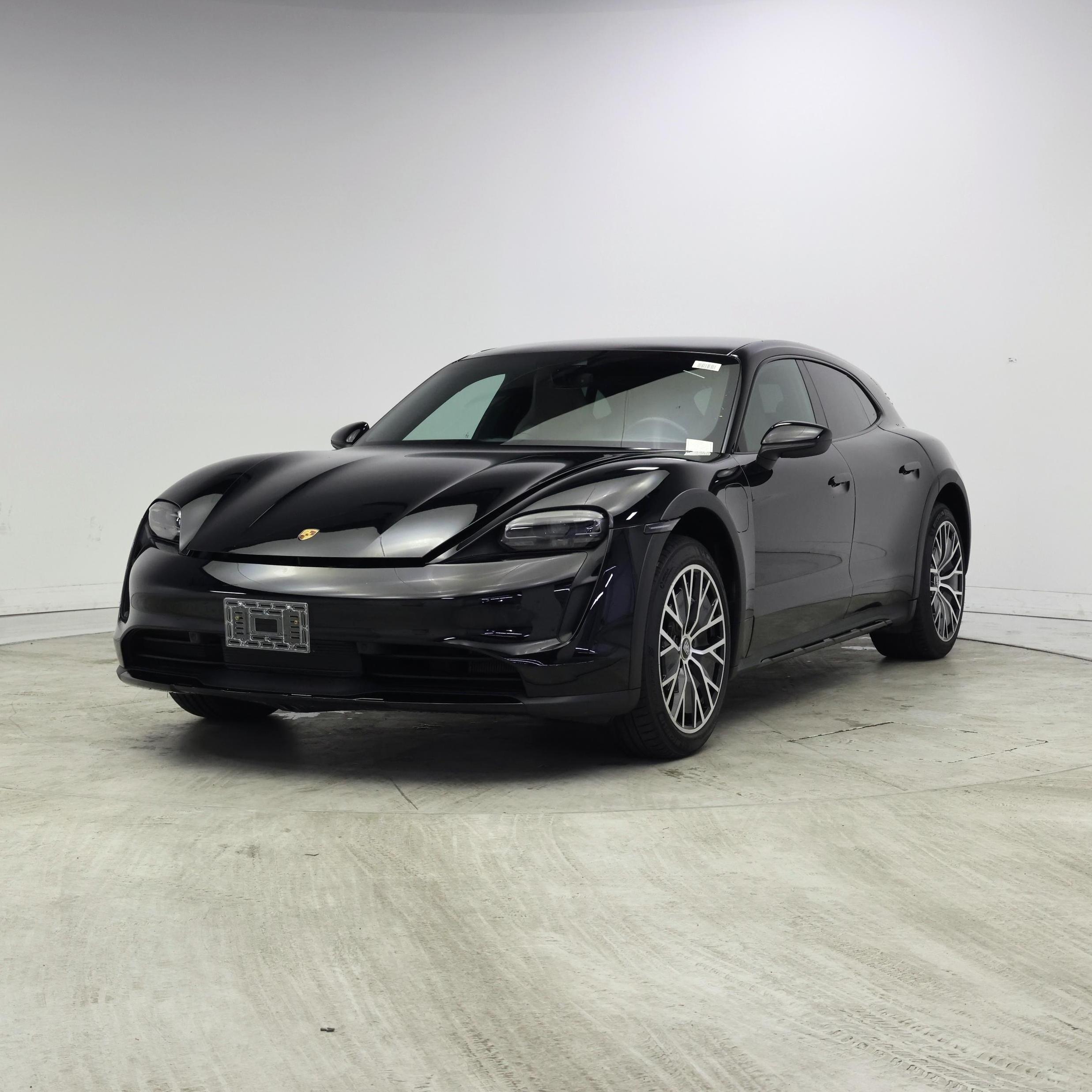 Thumbnail: 2022 Porsche Taycan - 4