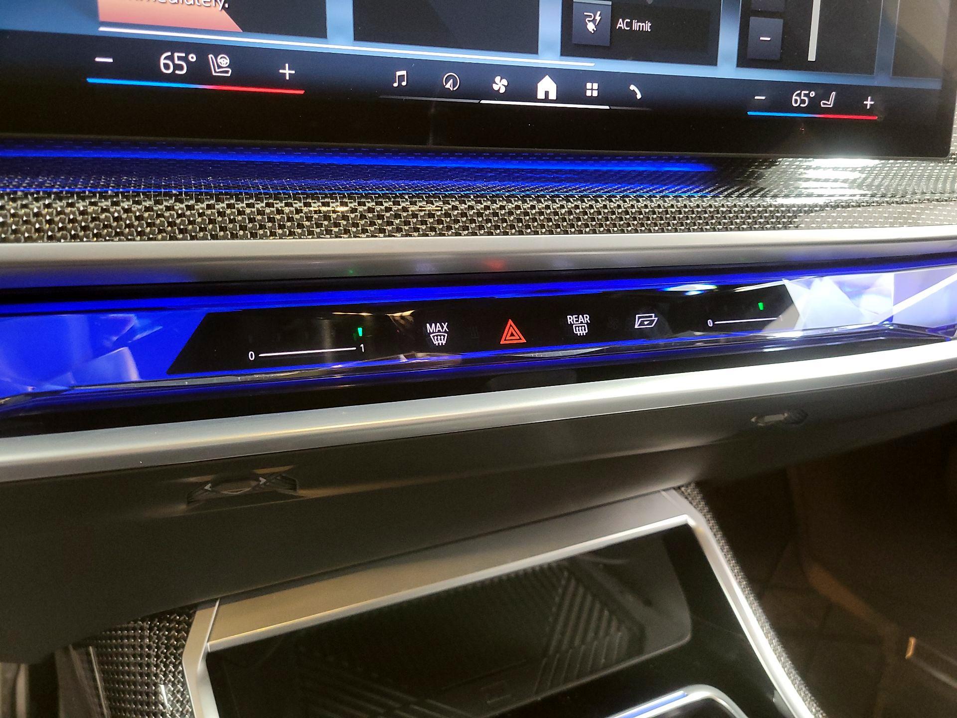 Thumbnail: 2023 BMW i7 - 16