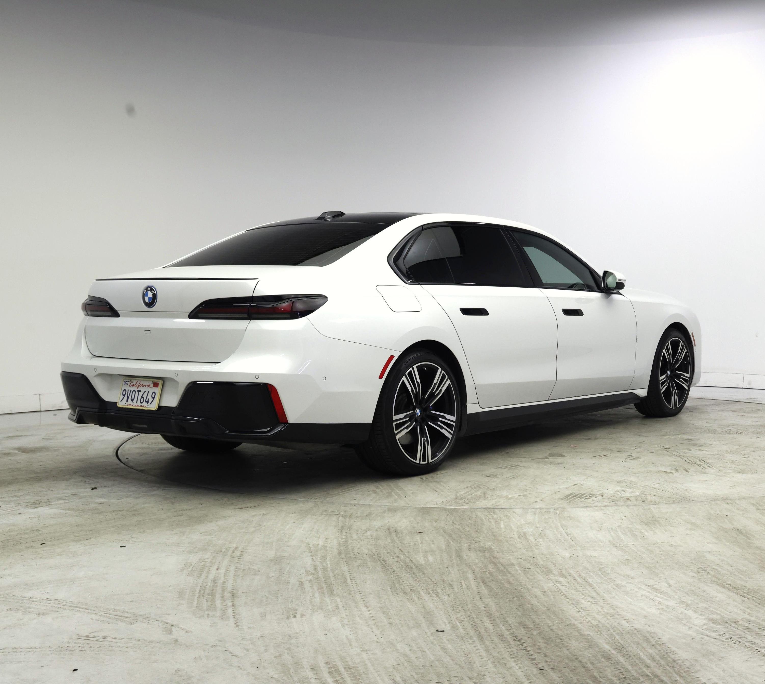 Thumbnail: 2023 BMW i7 - 8