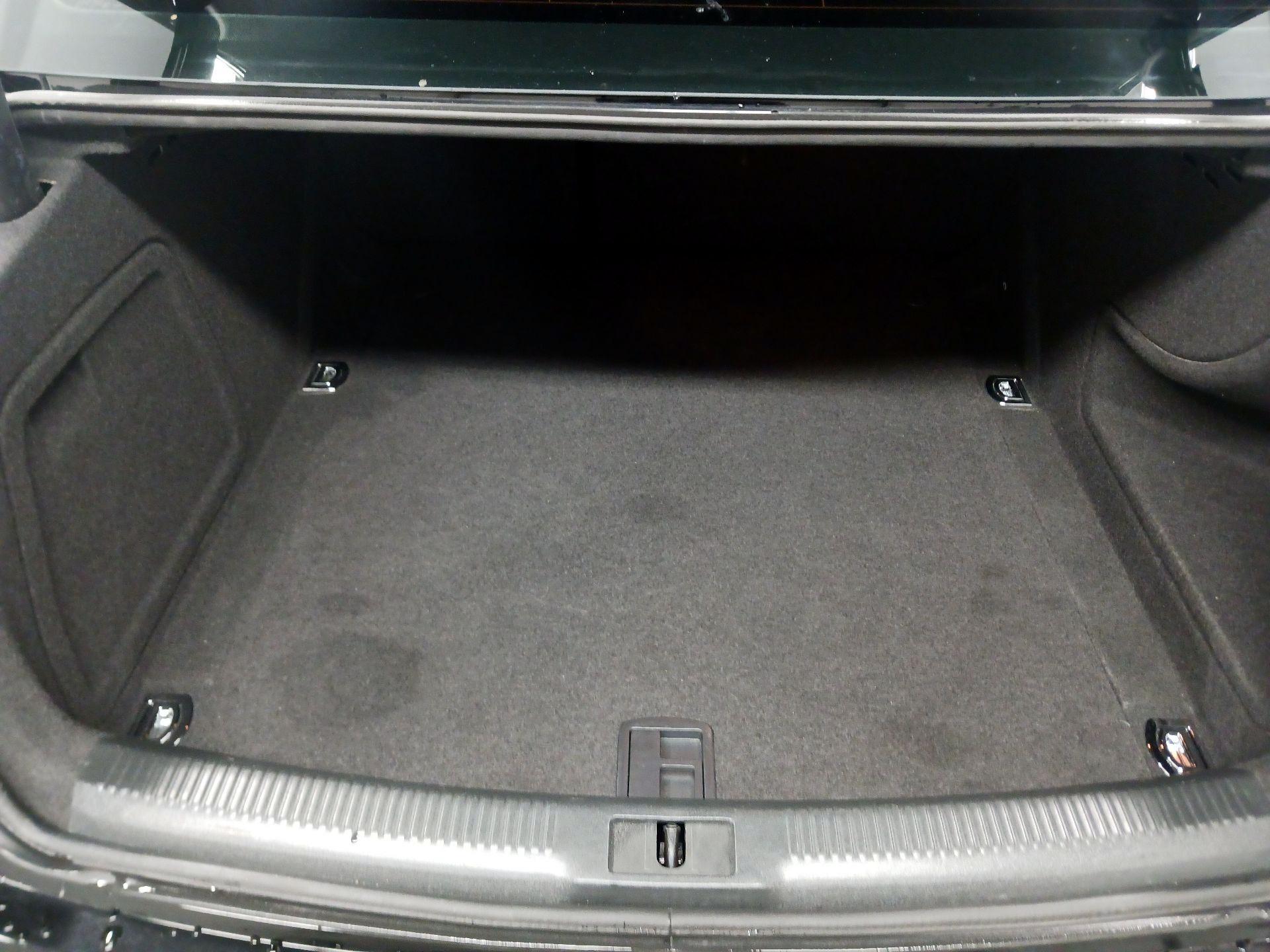 Thumbnail: 2015 Audi A4 - 18