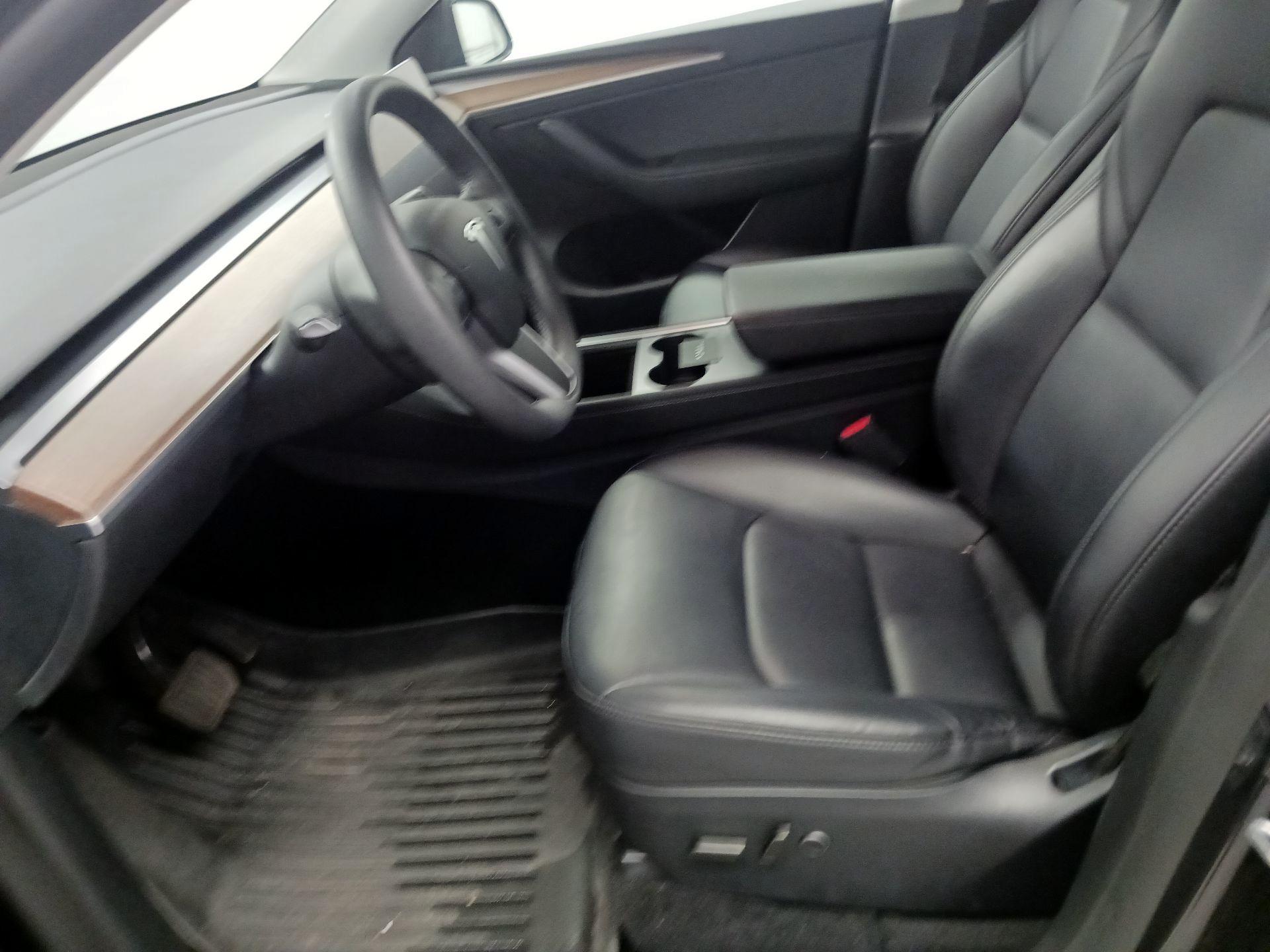 Thumbnail: 2024 Tesla Model Y - 11