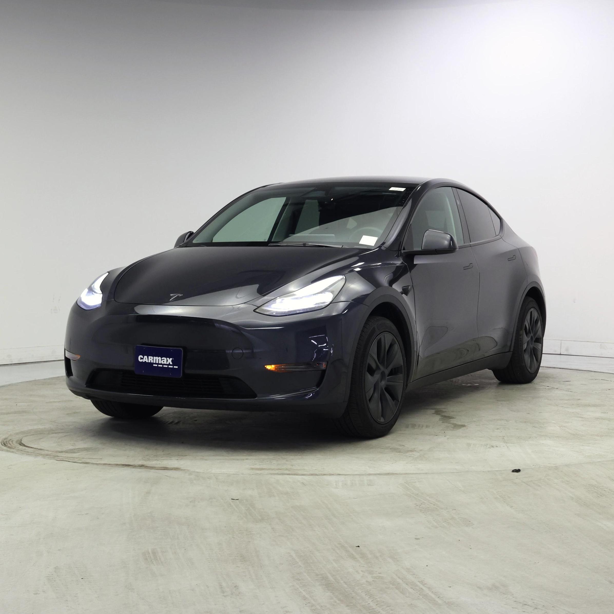 Thumbnail: 2024 Tesla Model Y - 4