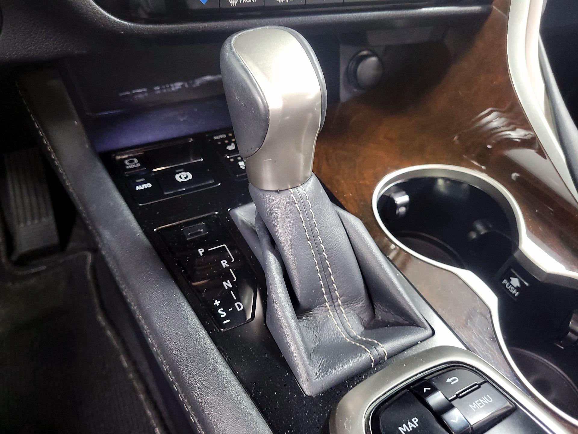 Thumbnail: 2017 Lexus RX - 17