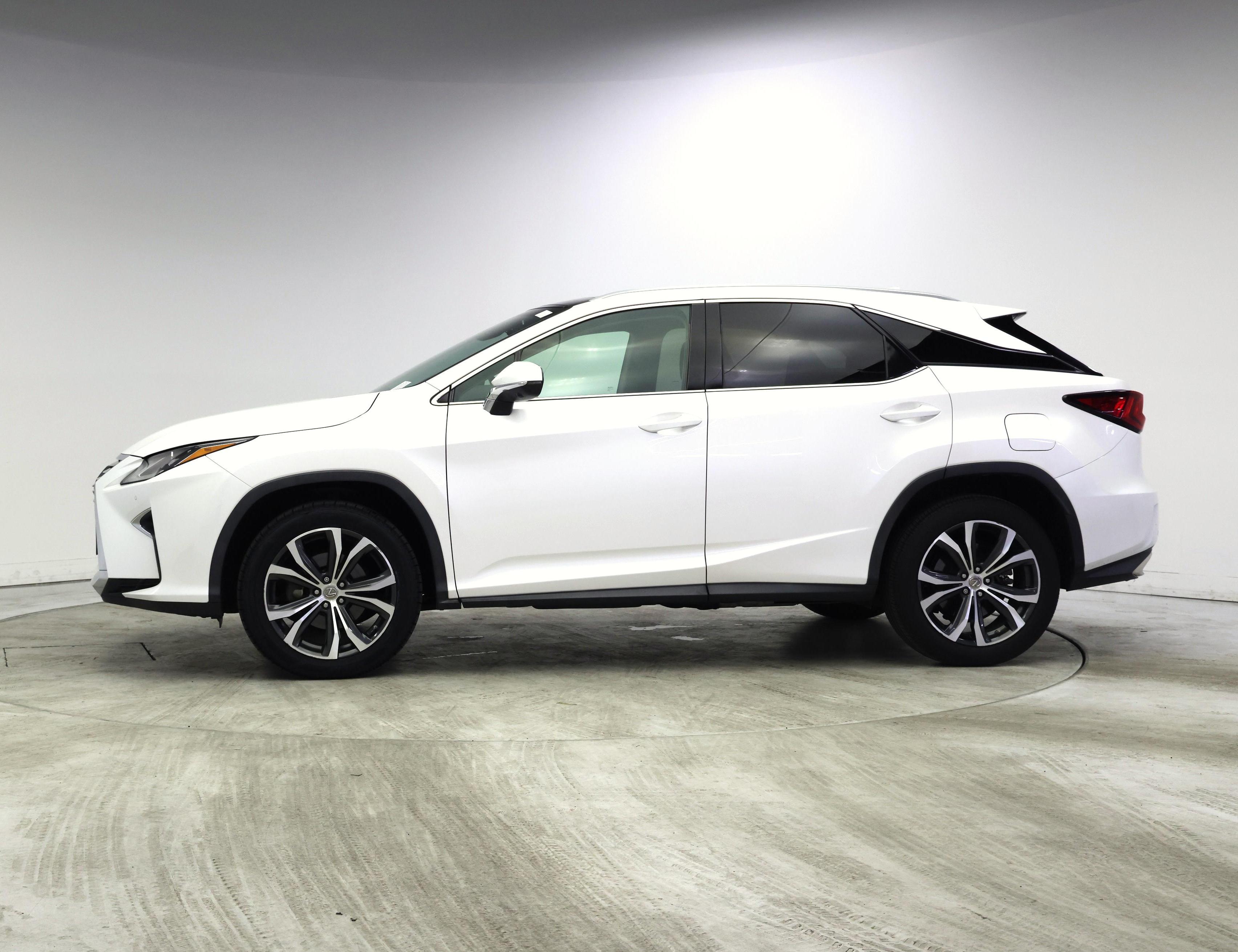 Thumbnail: 2017 Lexus RX - 3