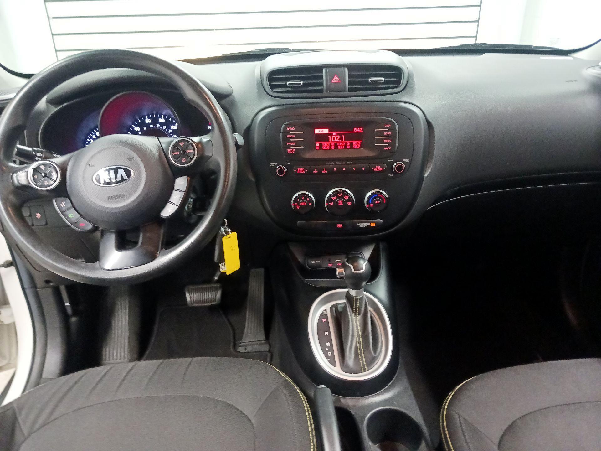 Thumbnail: 2015 Kia Soul - 9