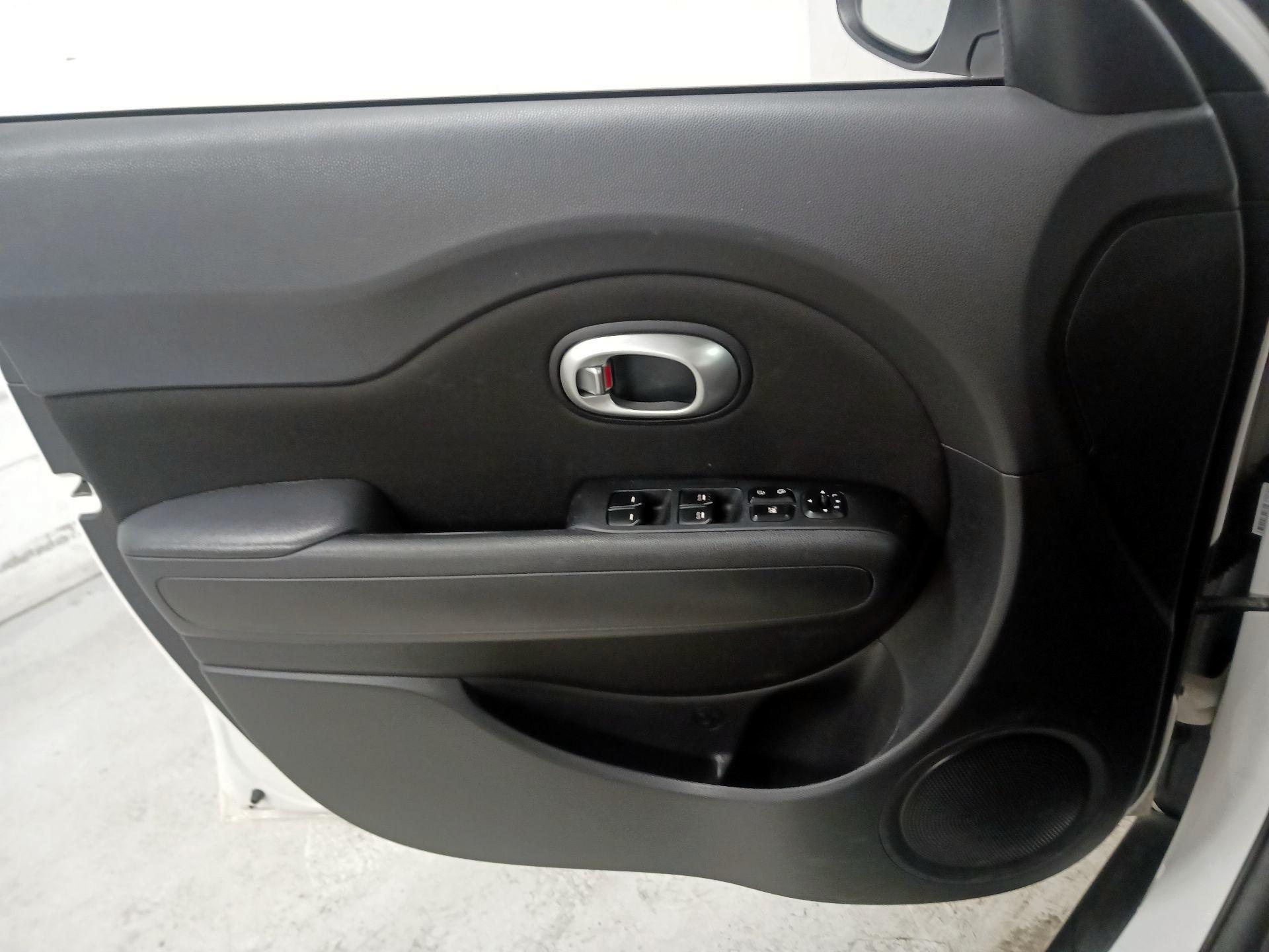 Thumbnail: 2015 Kia Soul - 12