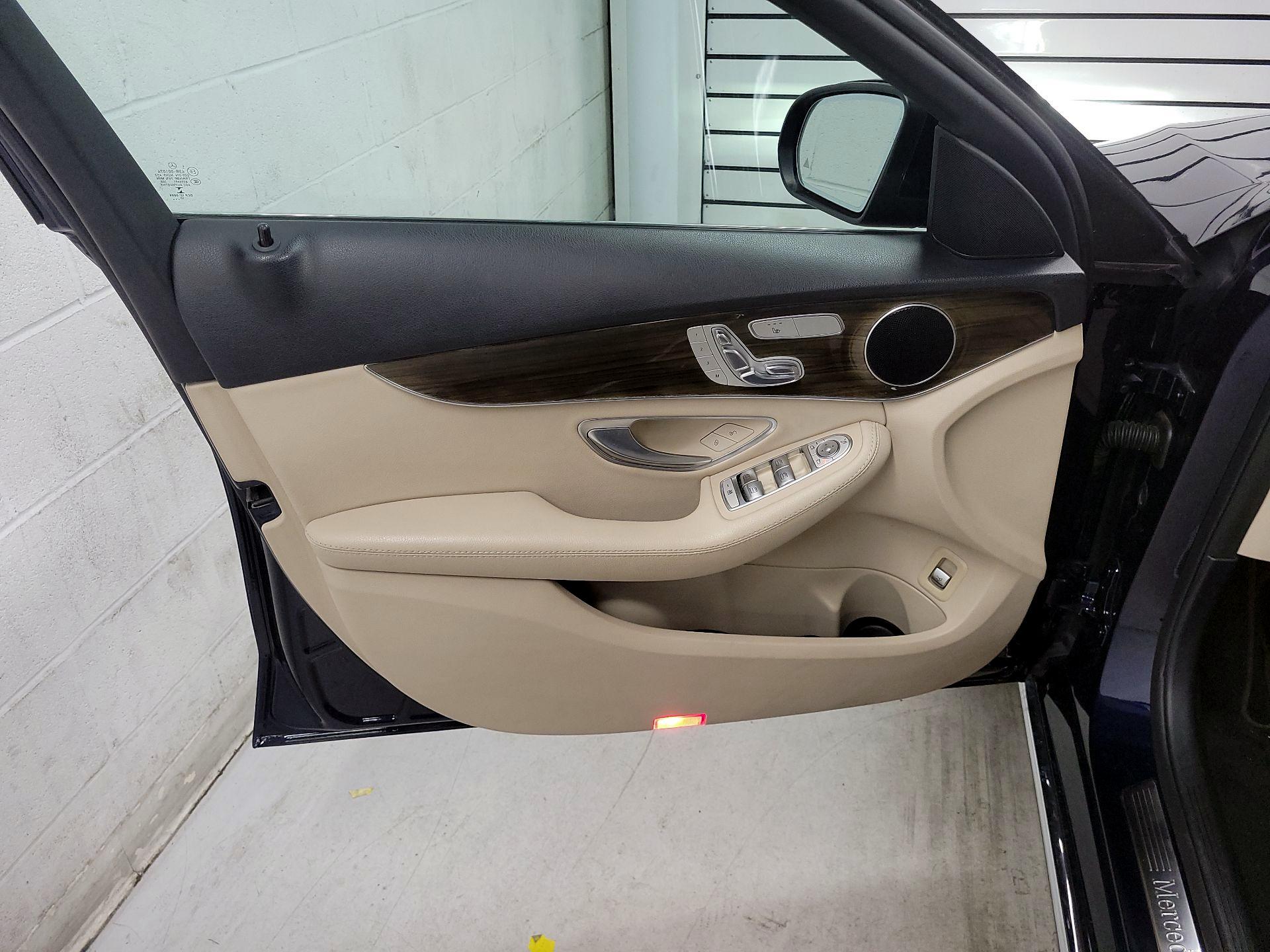 Thumbnail: 2019 Mercedes-Benz C-Class - 12