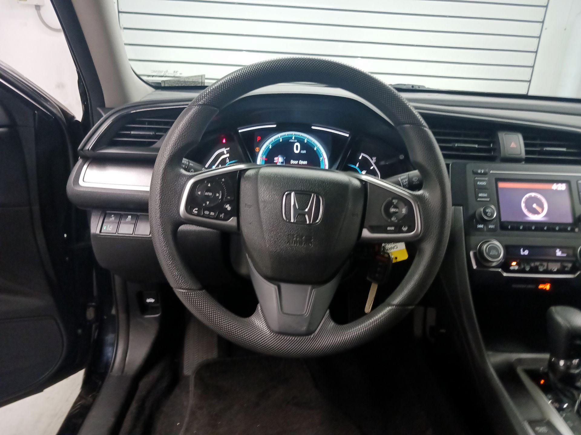 Thumbnail: 2017 Honda Civic - 10