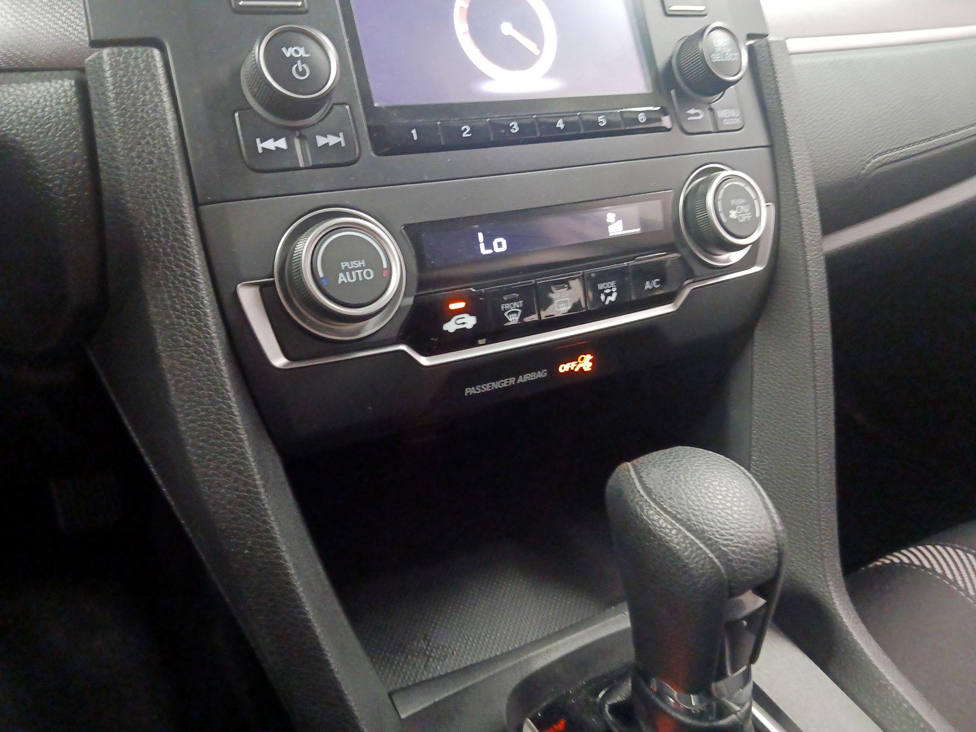 Thumbnail: 2017 Honda Civic - 14