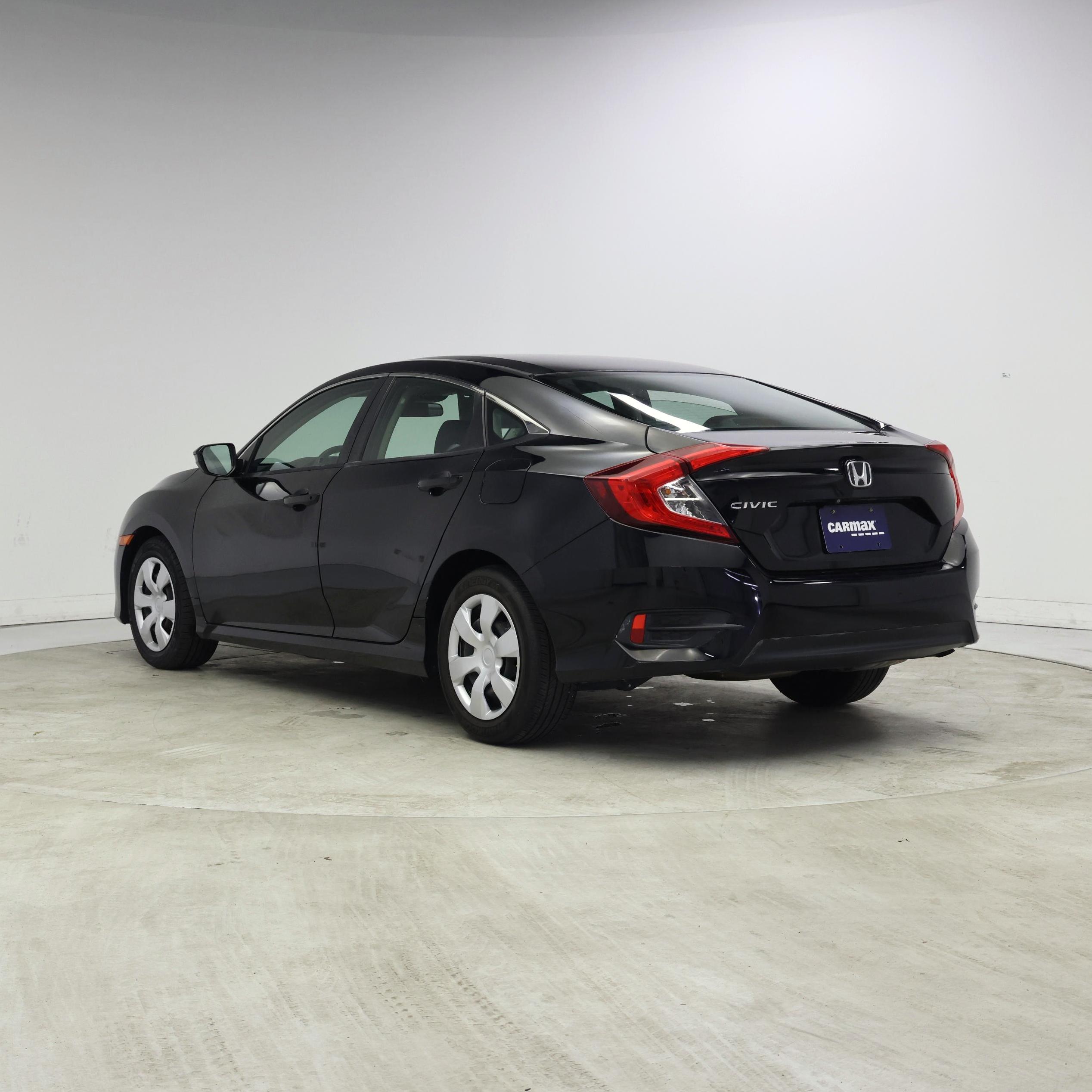 Thumbnail: 2017 Honda Civic - 2