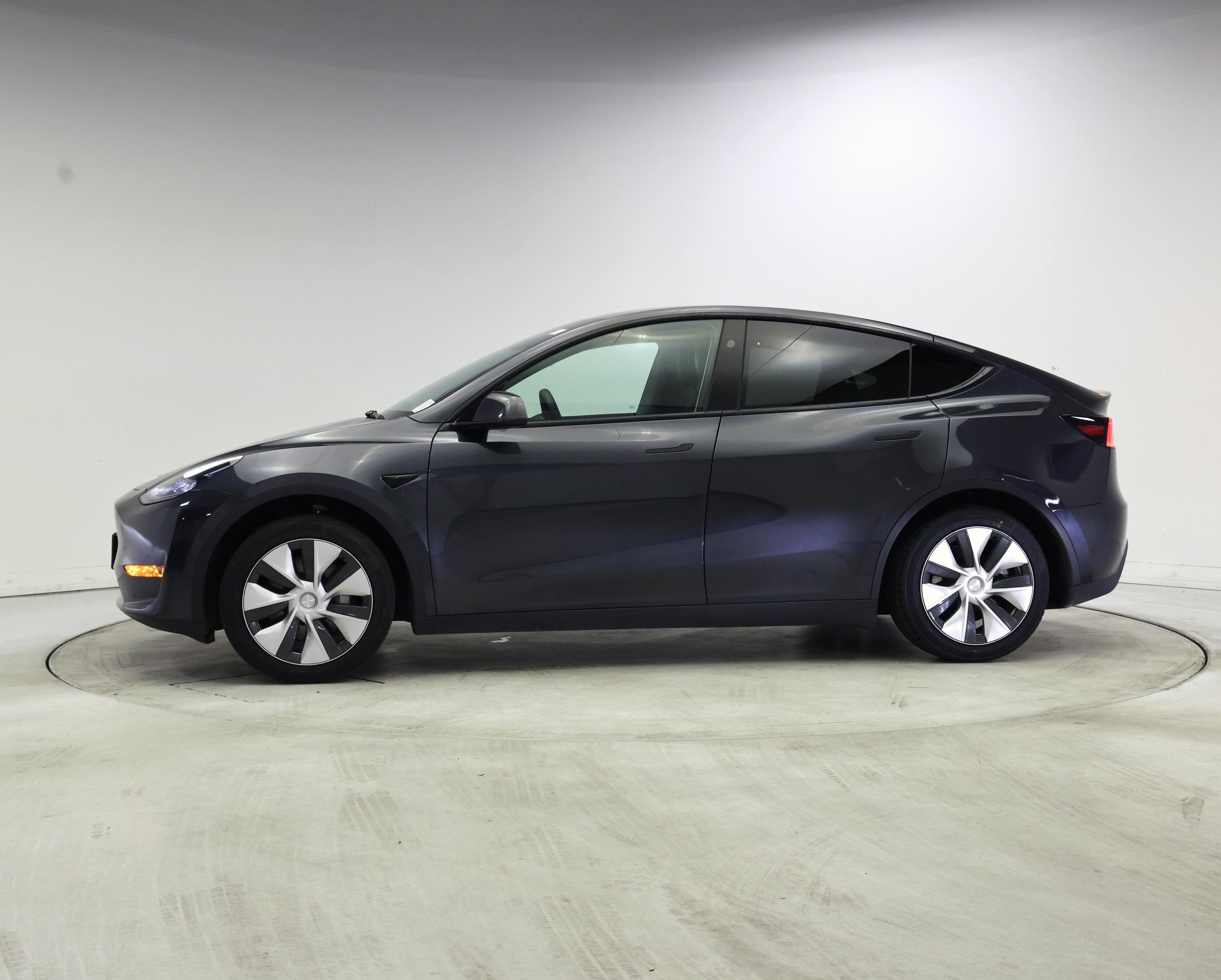 Thumbnail: 2024 Tesla Model Y - 3