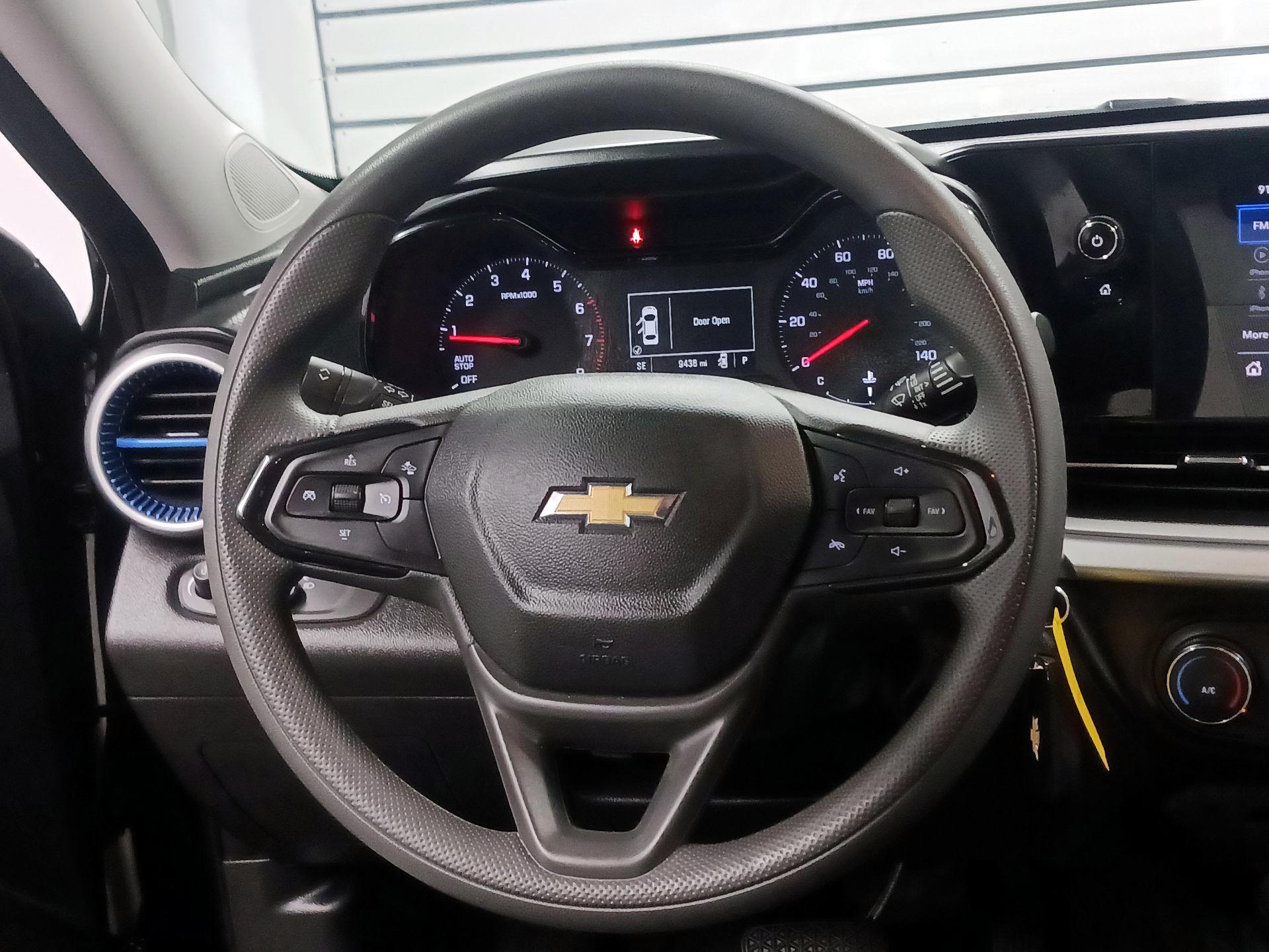 Thumbnail: 2025 Chevrolet Trax - 10