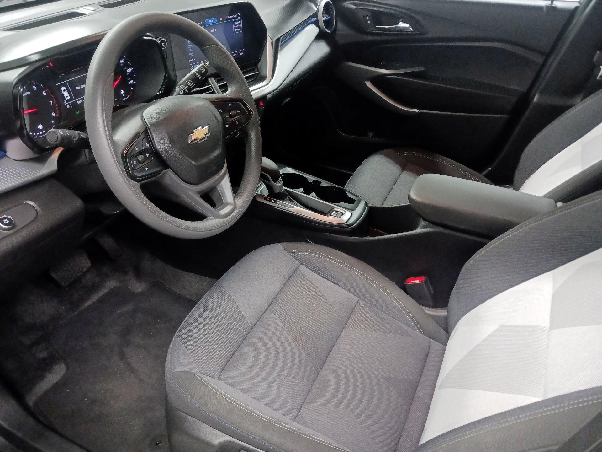 Thumbnail: 2025 Chevrolet Trax - 11