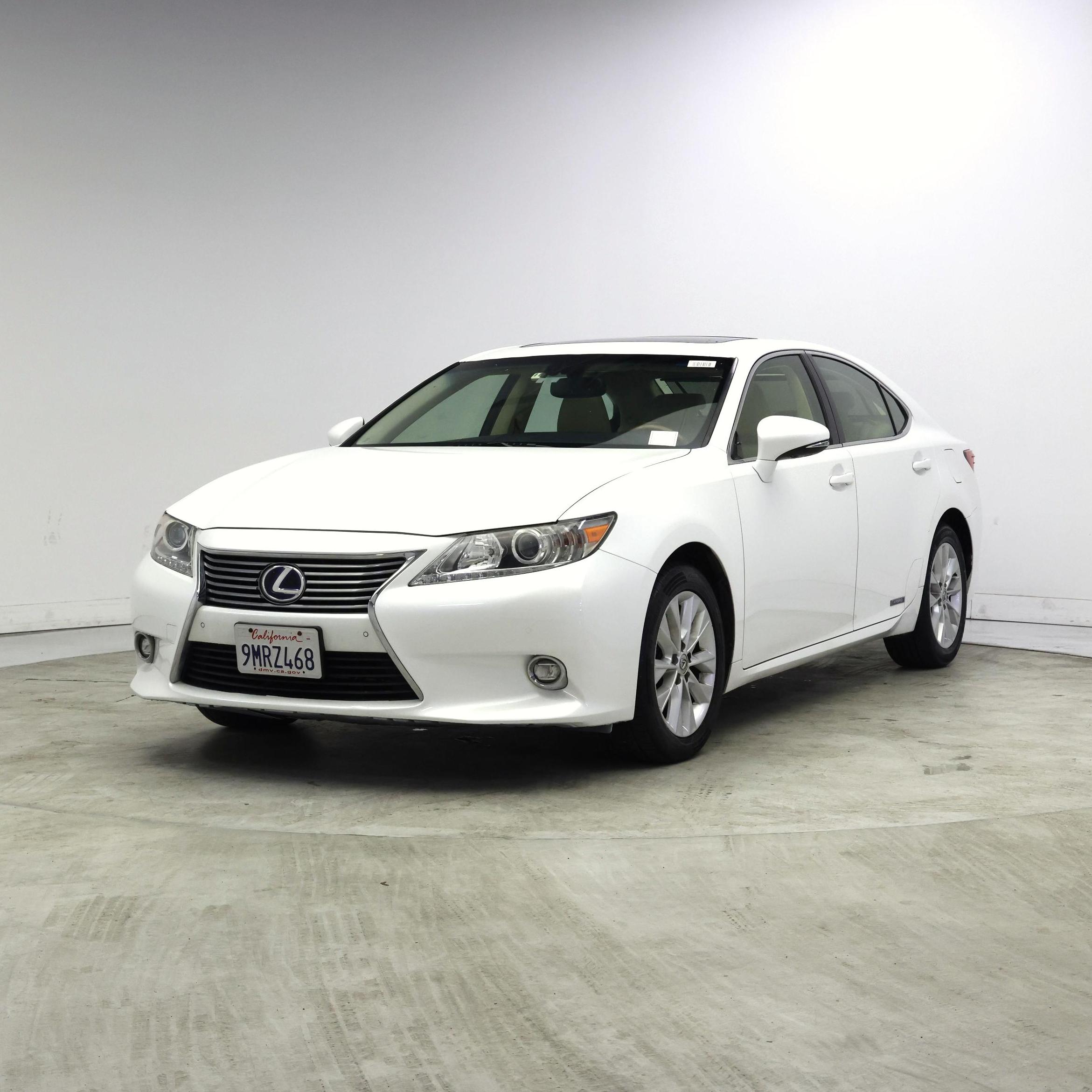 Thumbnail: 2015 Lexus ES - 4