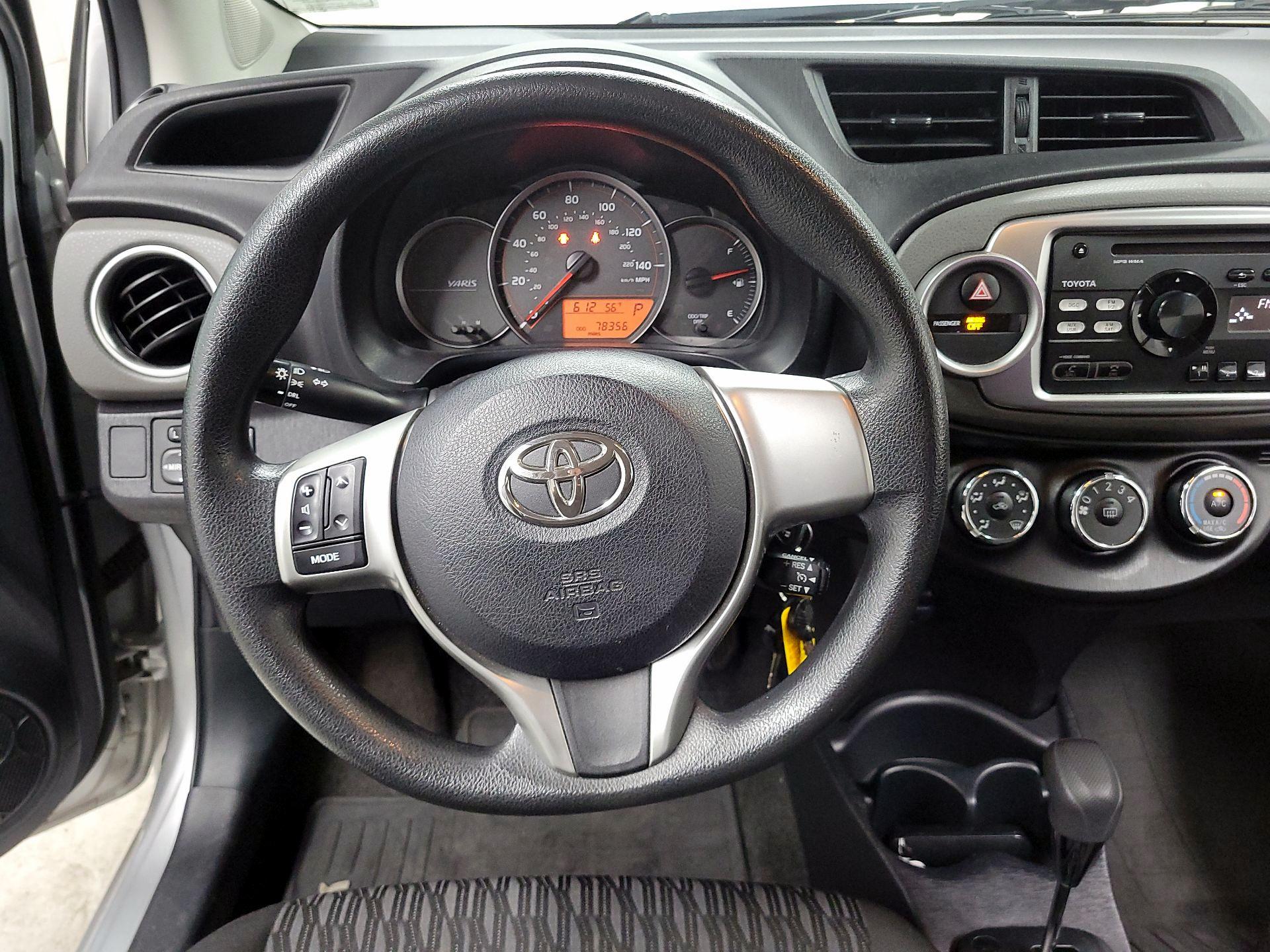 Thumbnail: 2014 Toyota Yaris - 10