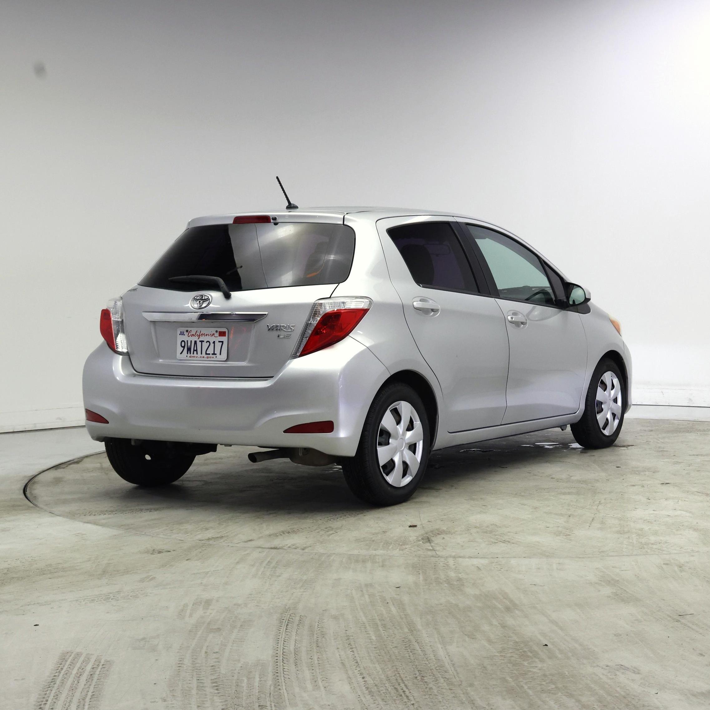 Thumbnail: 2014 Toyota Yaris - 8