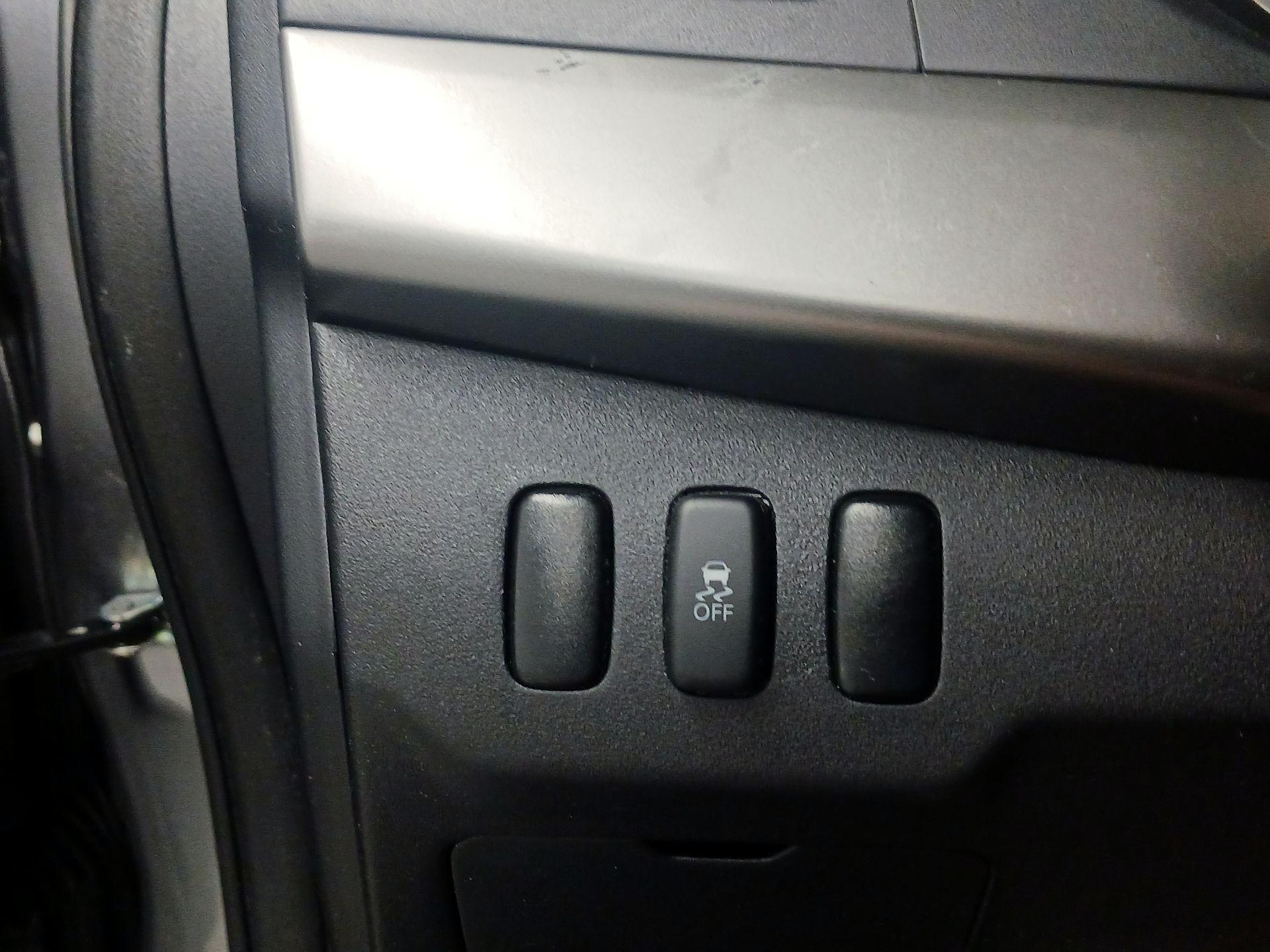 Thumbnail: 2014 Mitsubishi Lancer - 13
