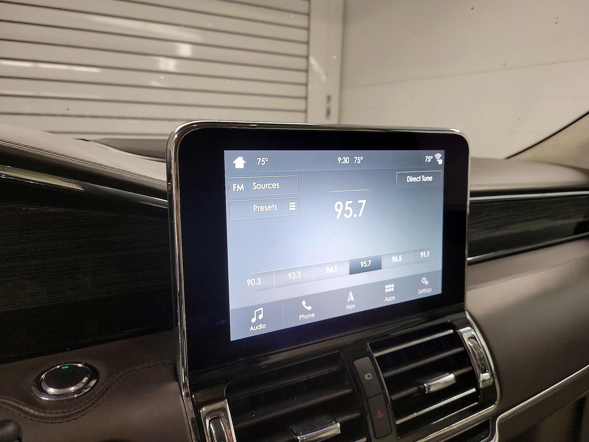 Thumbnail: 2019 Lincoln Navigator L - 16