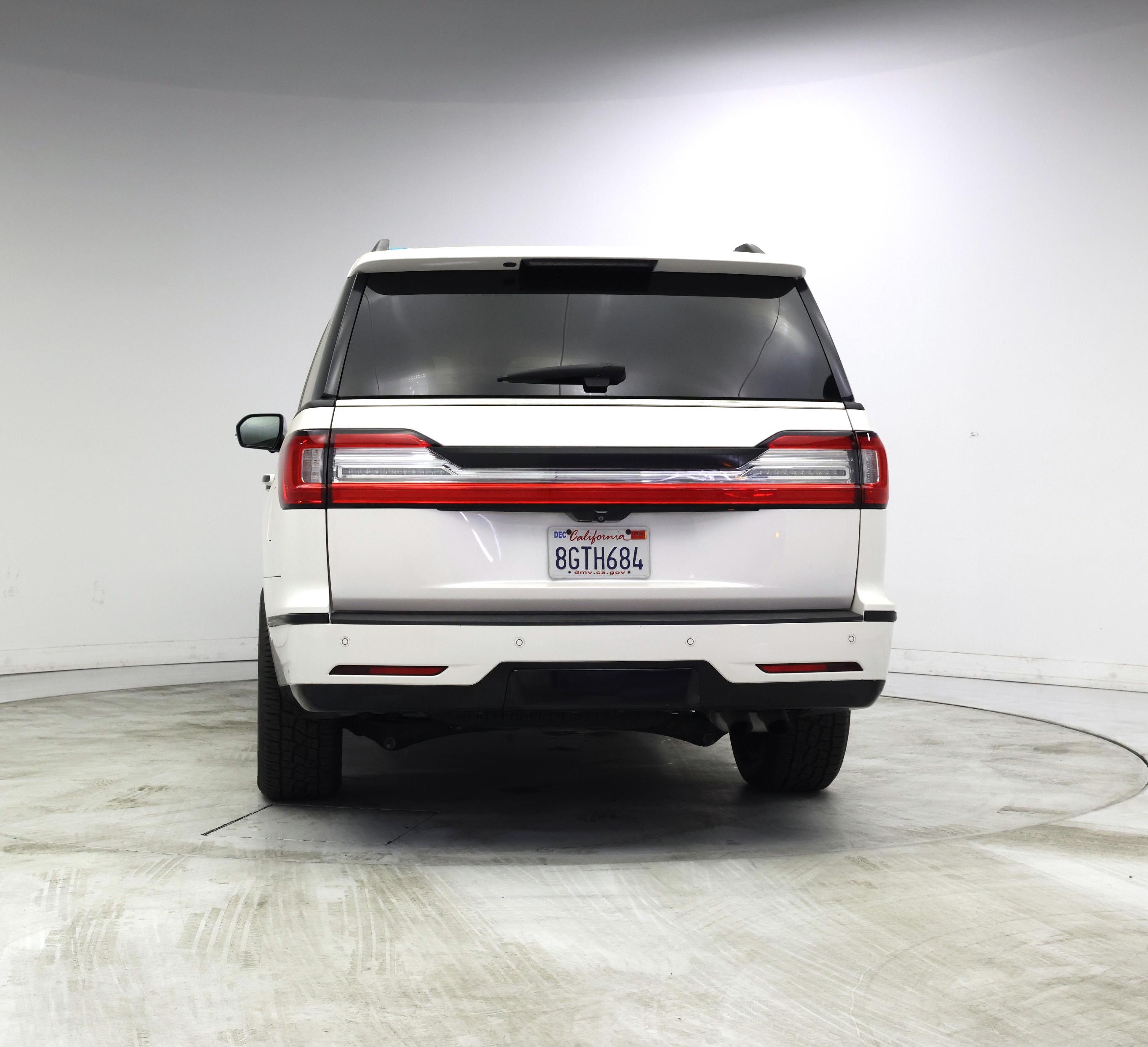 Thumbnail: 2019 Lincoln Navigator L - 6