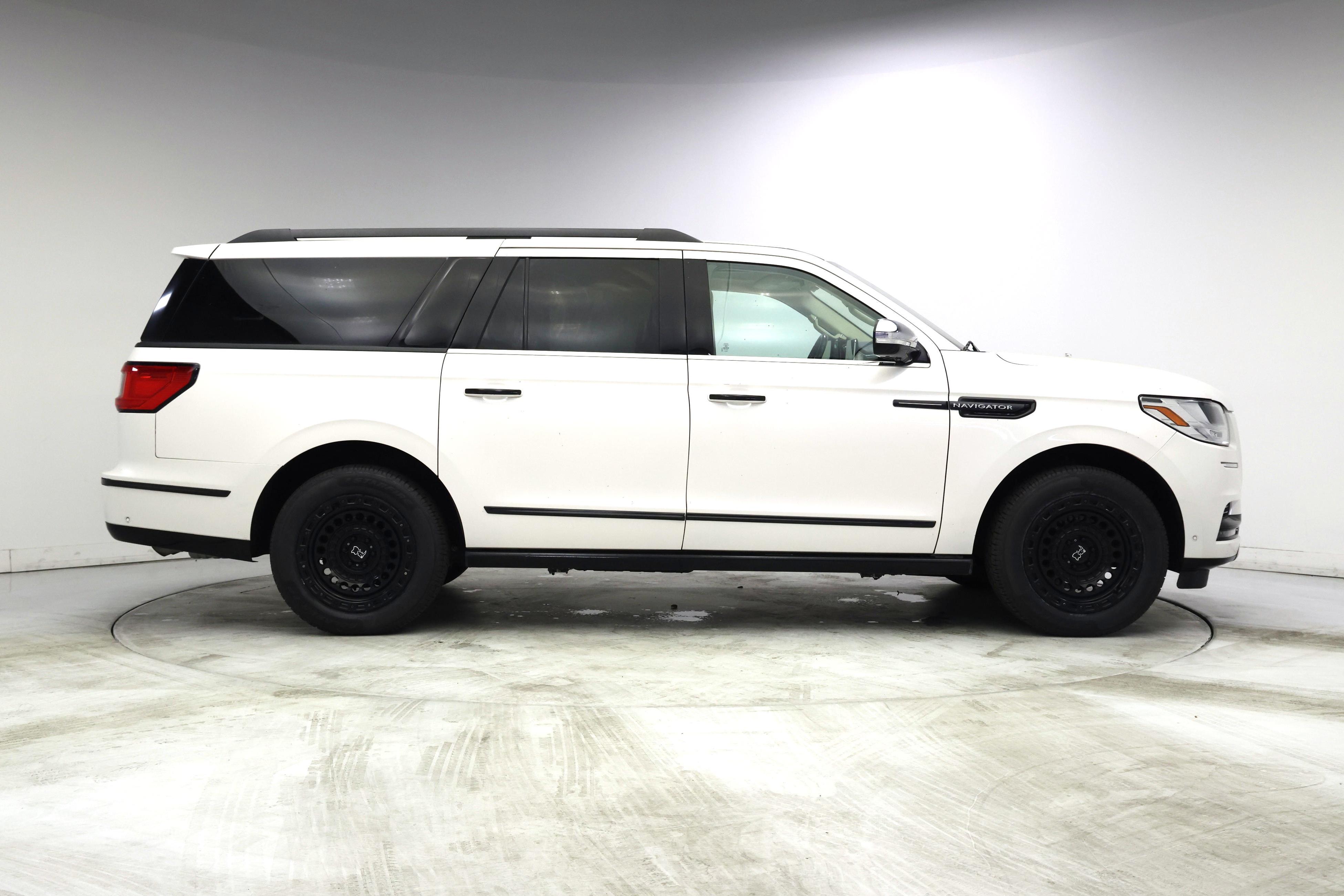 Thumbnail: 2019 Lincoln Navigator L - 7