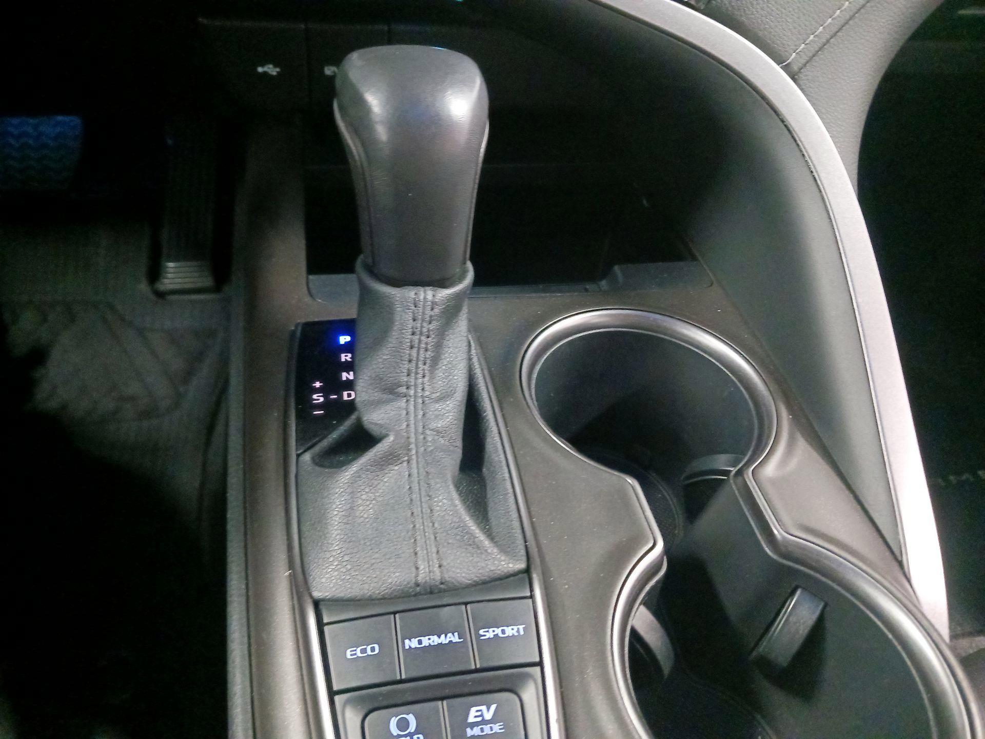 Thumbnail: 2023 Toyota Camry - 13
