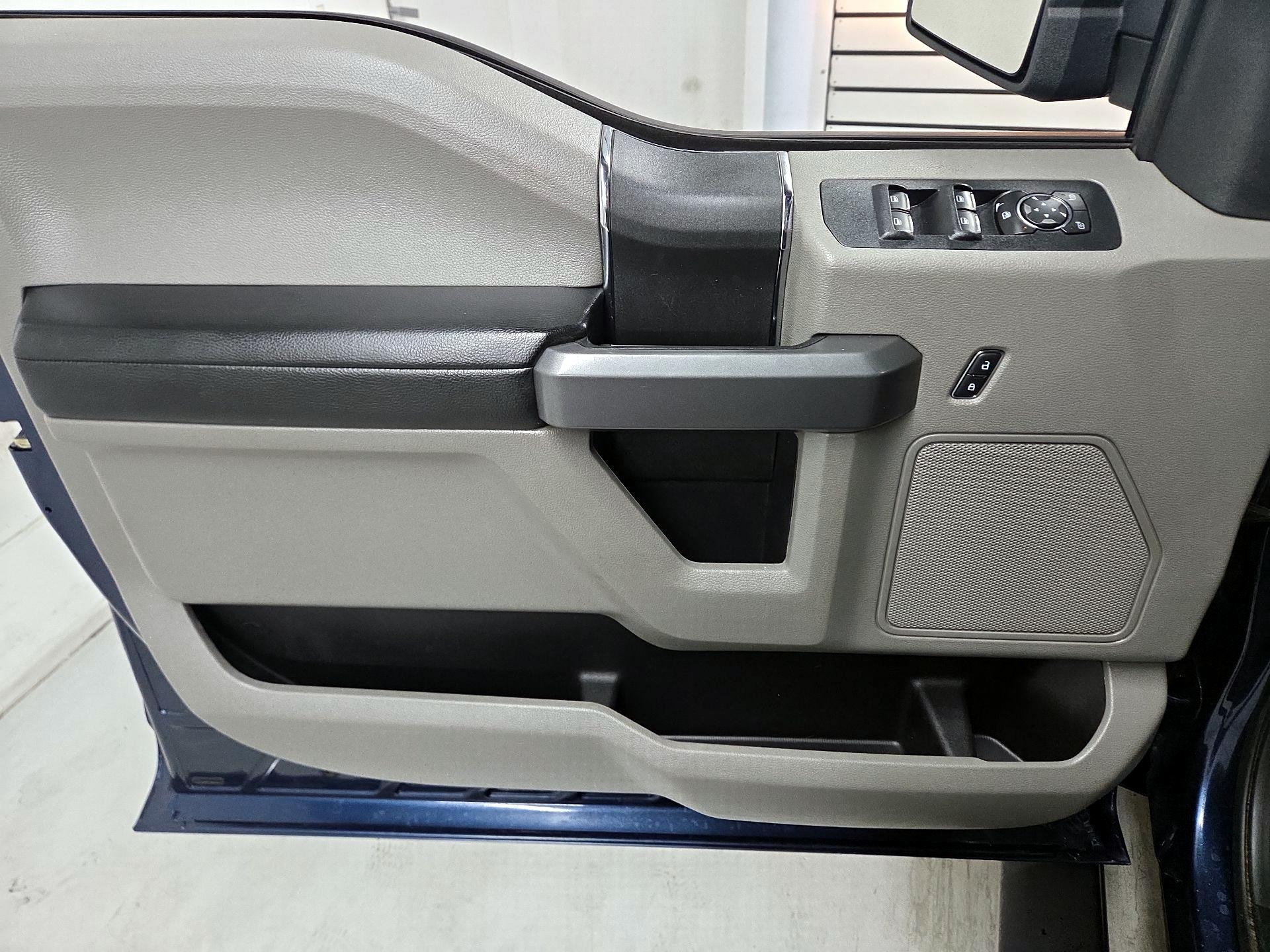 Thumbnail: 2017 Ford F-150 - 12