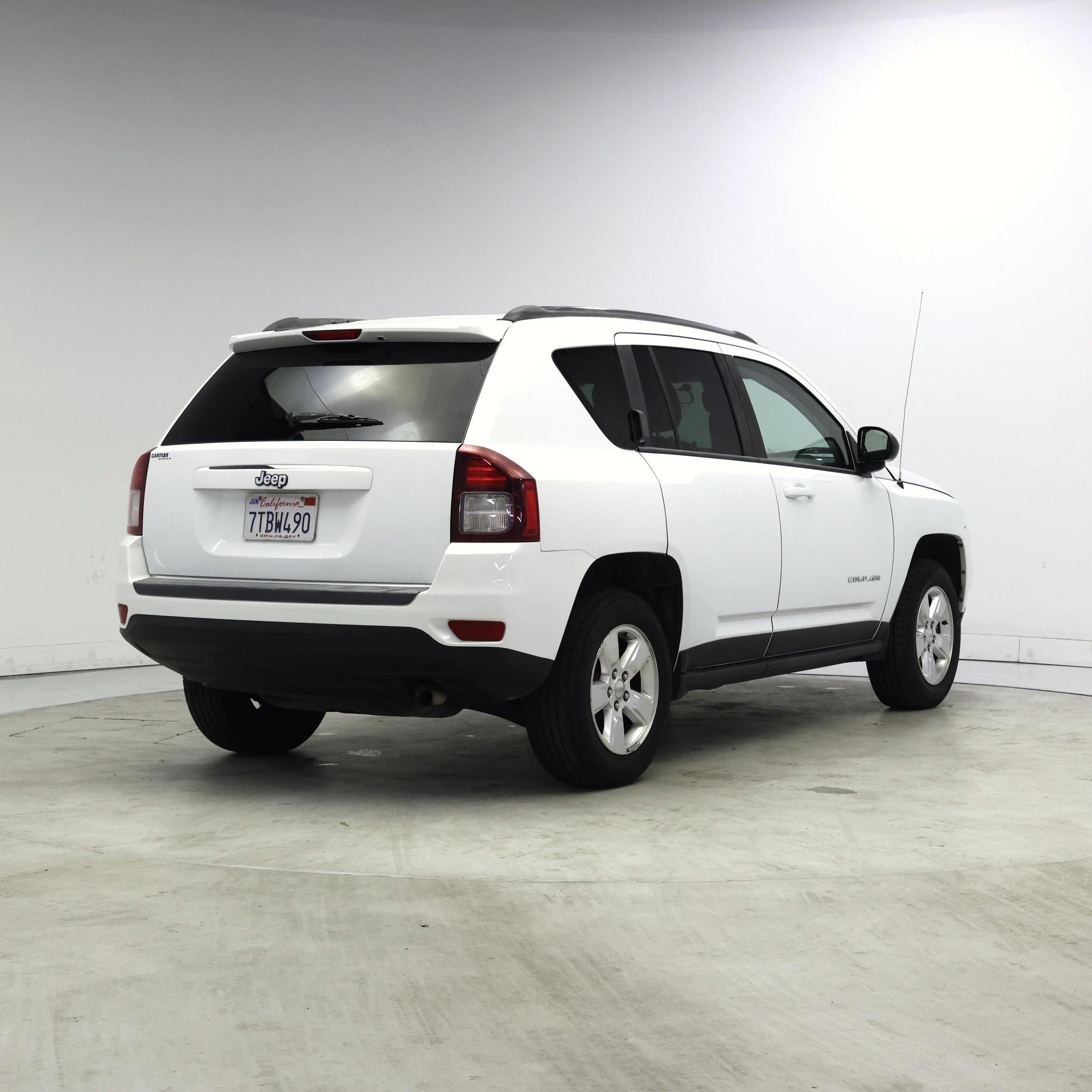 Thumbnail: 2015 Jeep Compass - 8