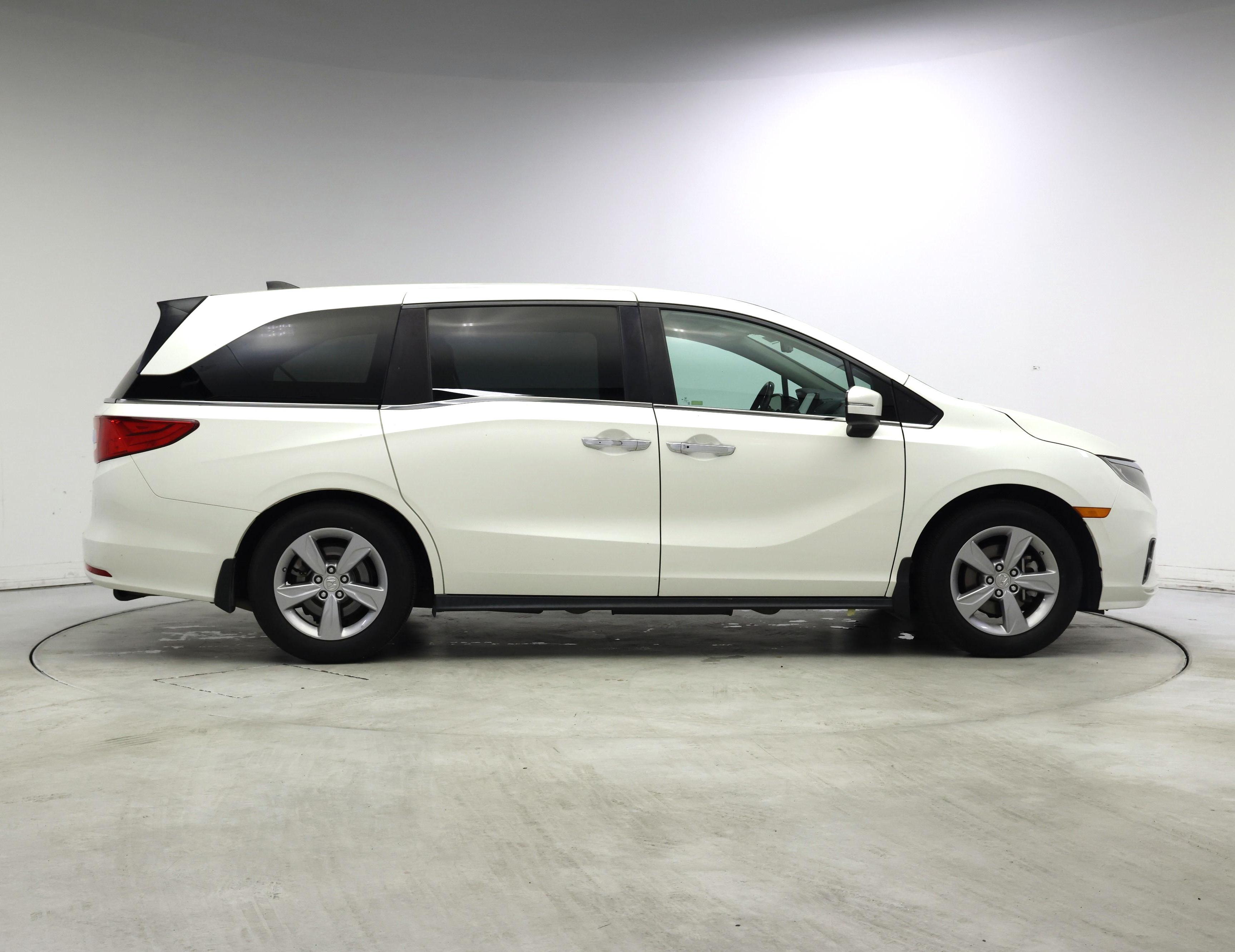 Thumbnail: 2018 Honda Odyssey - 7