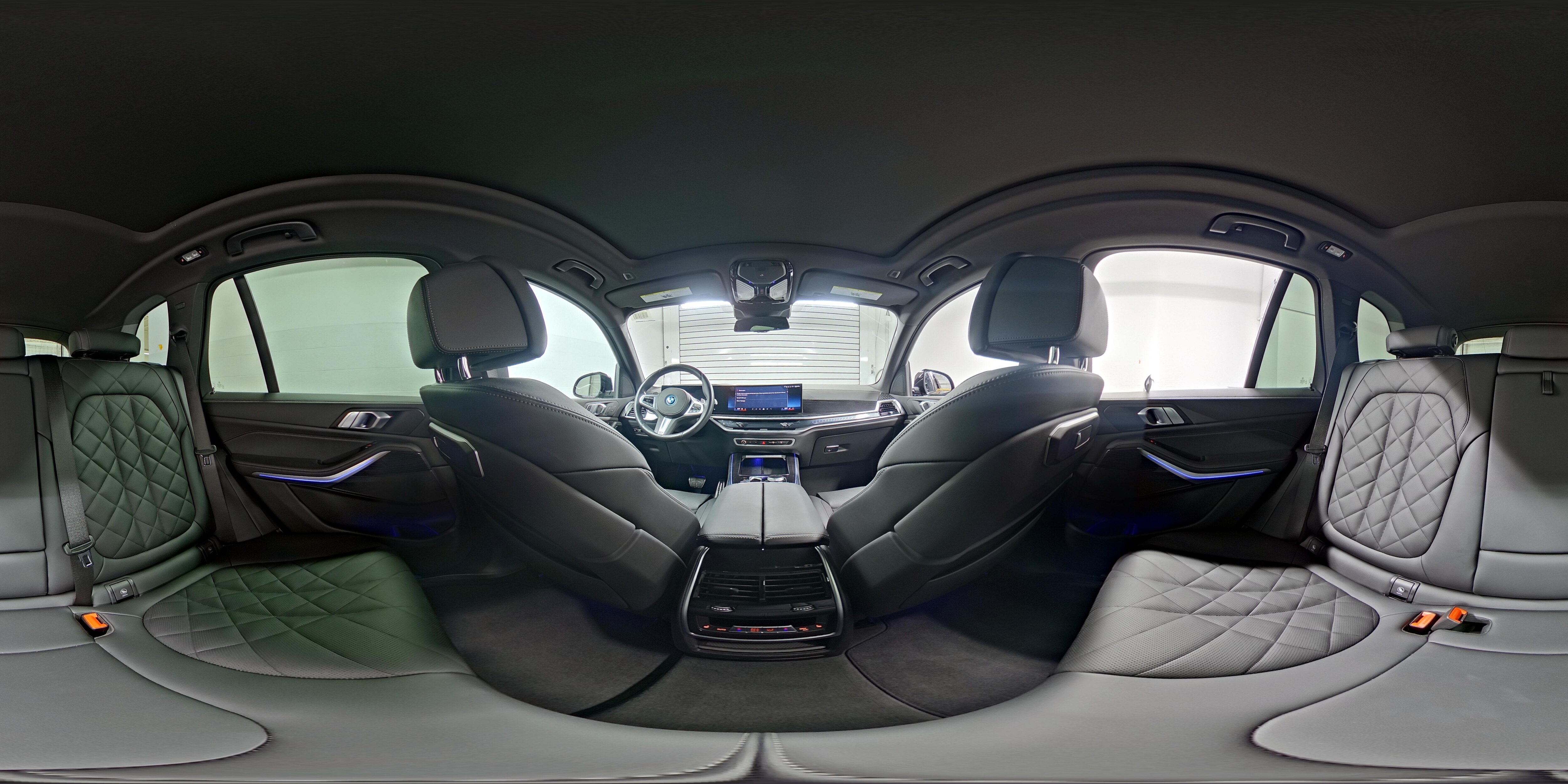 2026 BMW X5 50e - Photo 24