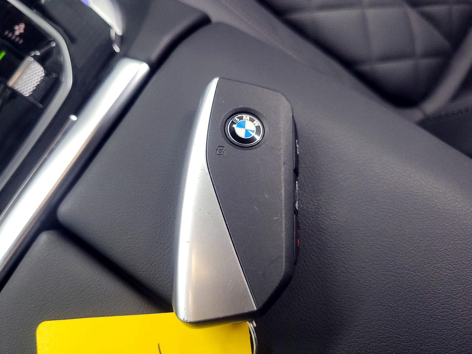 2026 BMW X5 50e - Photo 22