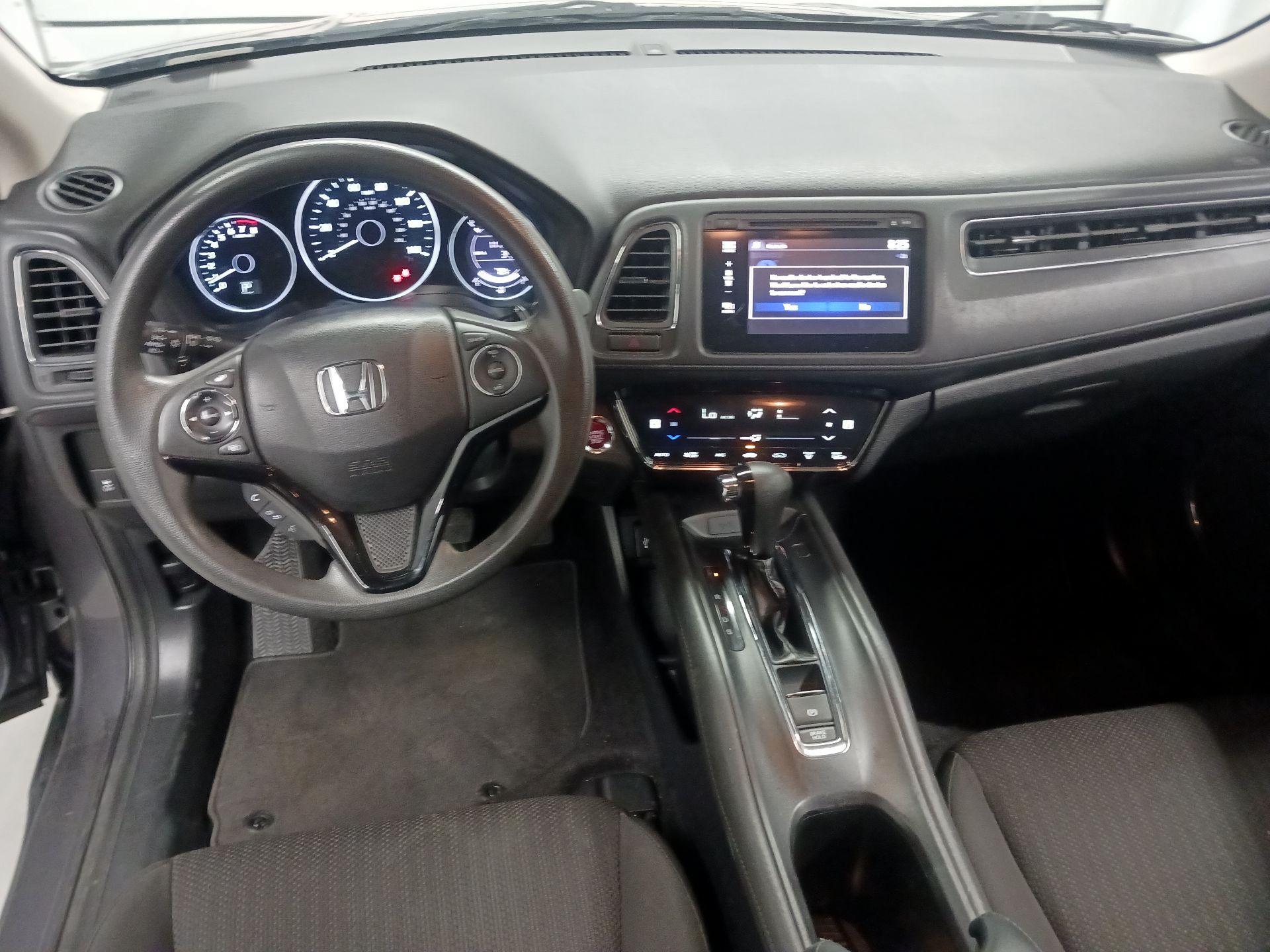 Thumbnail: 2016 Honda HR-V - 9