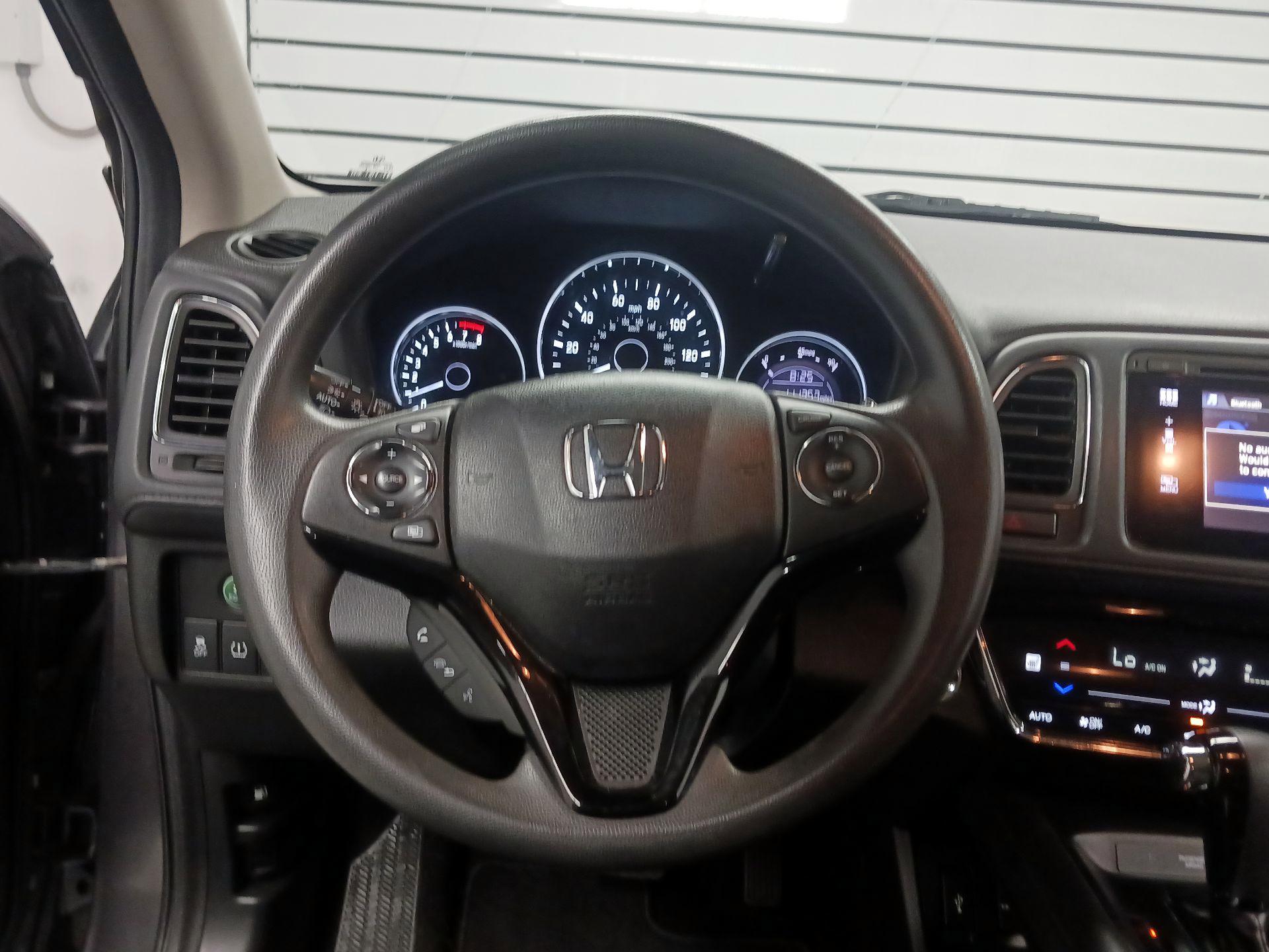 Thumbnail: 2016 Honda HR-V - 10