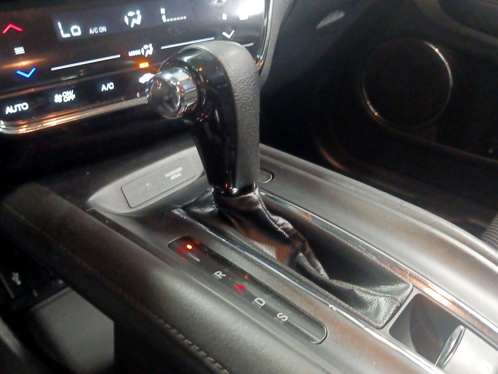 2016 Honda HR-V EX - Photo 16