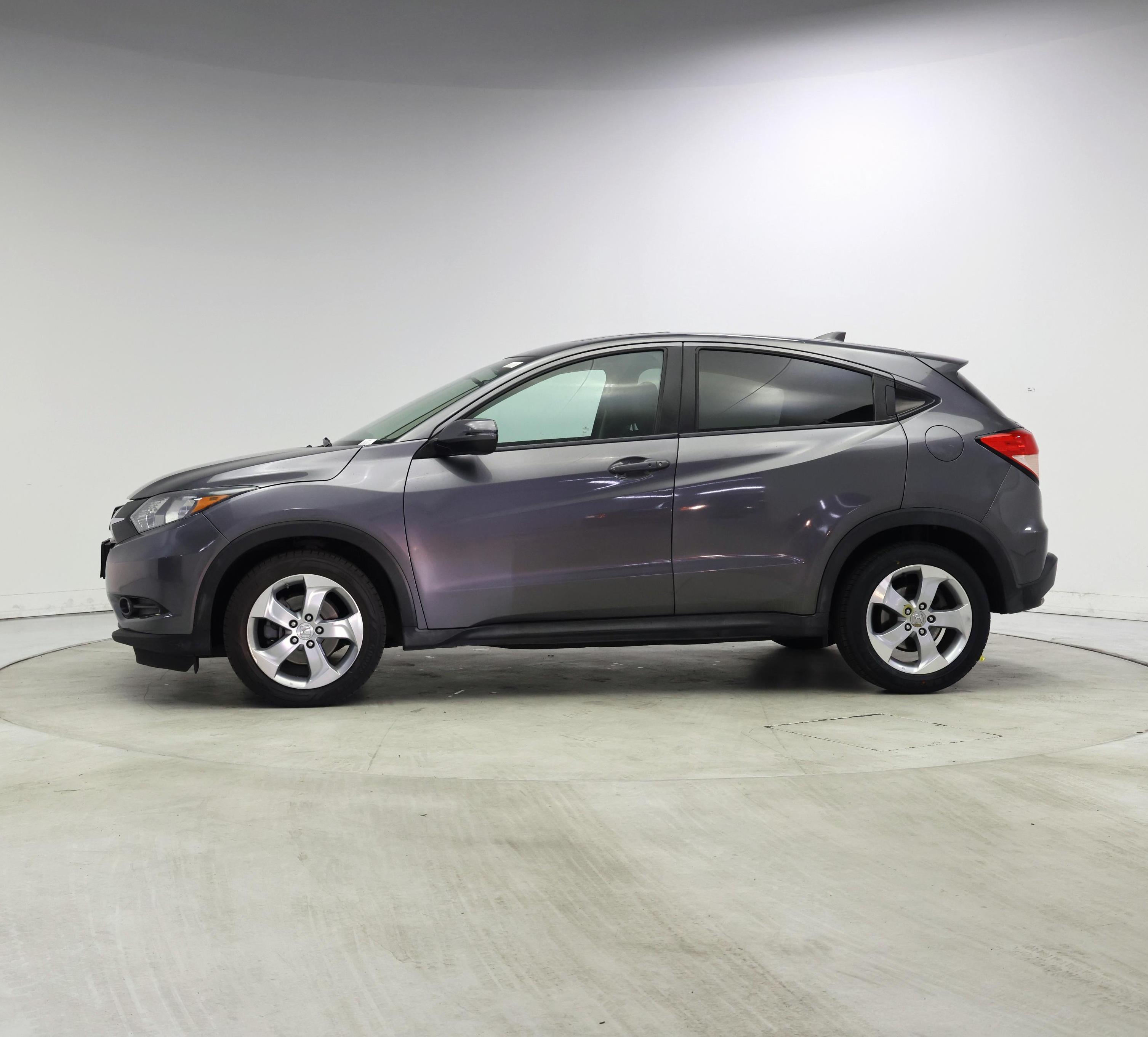 Thumbnail: 2016 Honda HR-V - 3