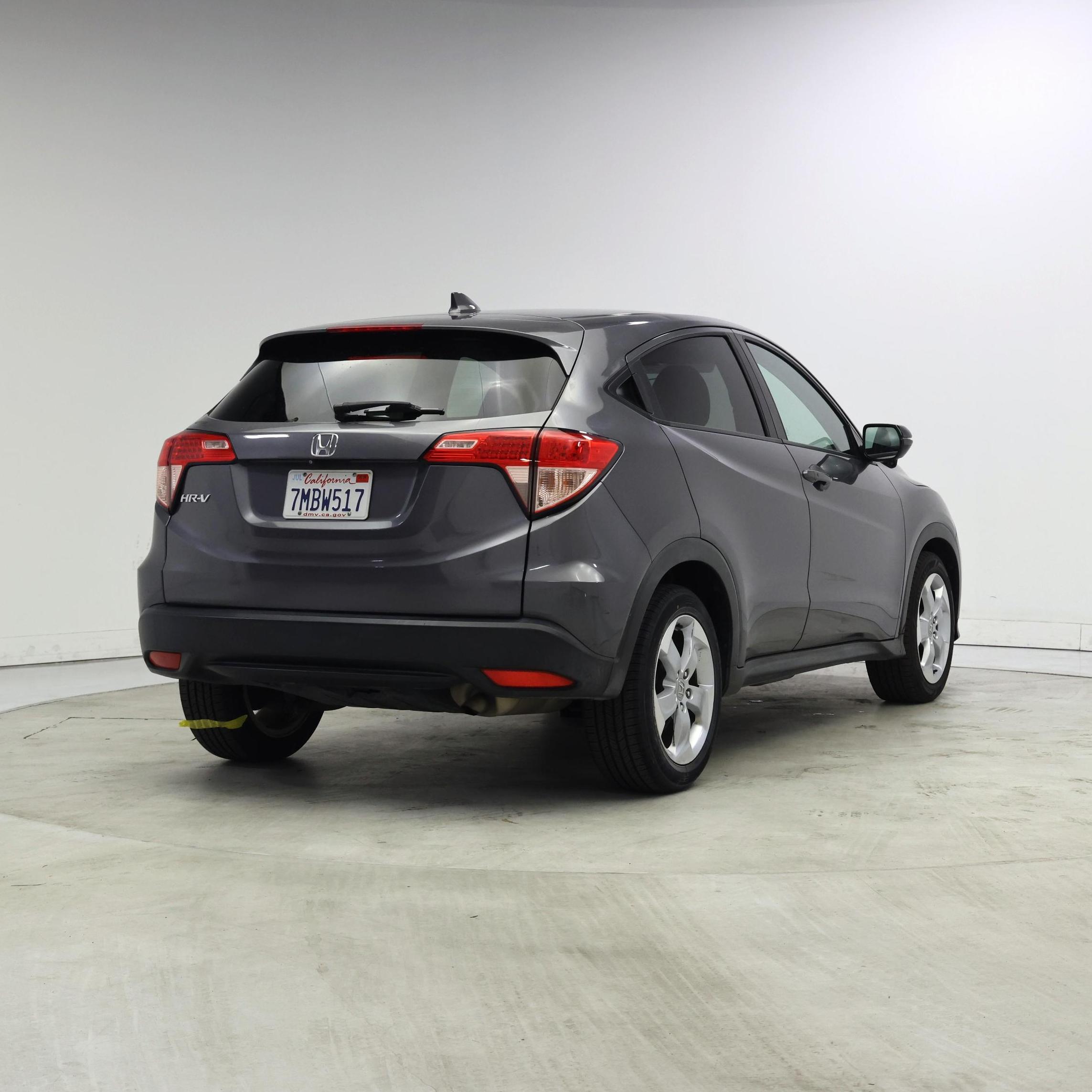 Thumbnail: 2016 Honda HR-V - 8