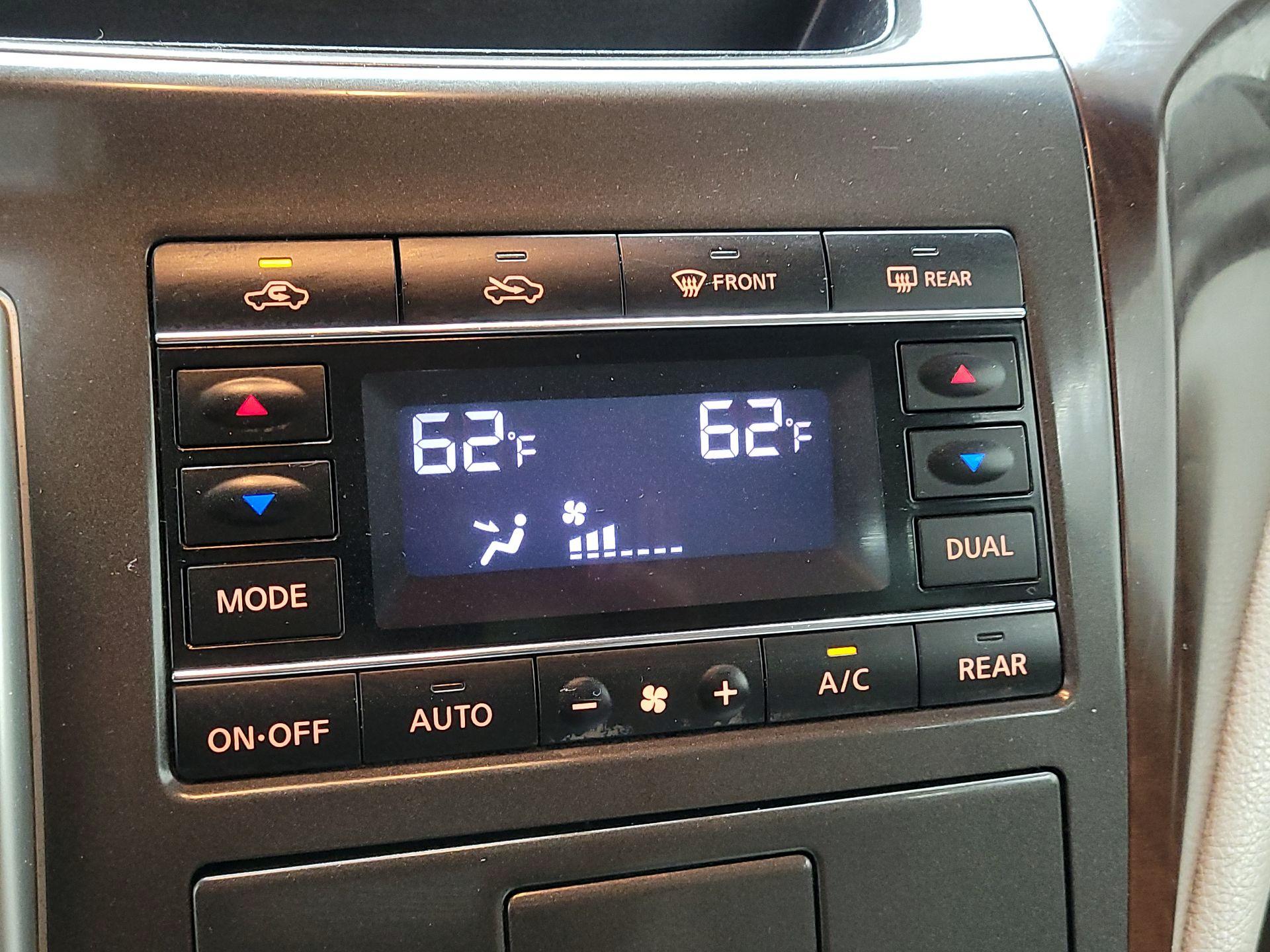 Thumbnail: 2014 Nissan Quest - 14