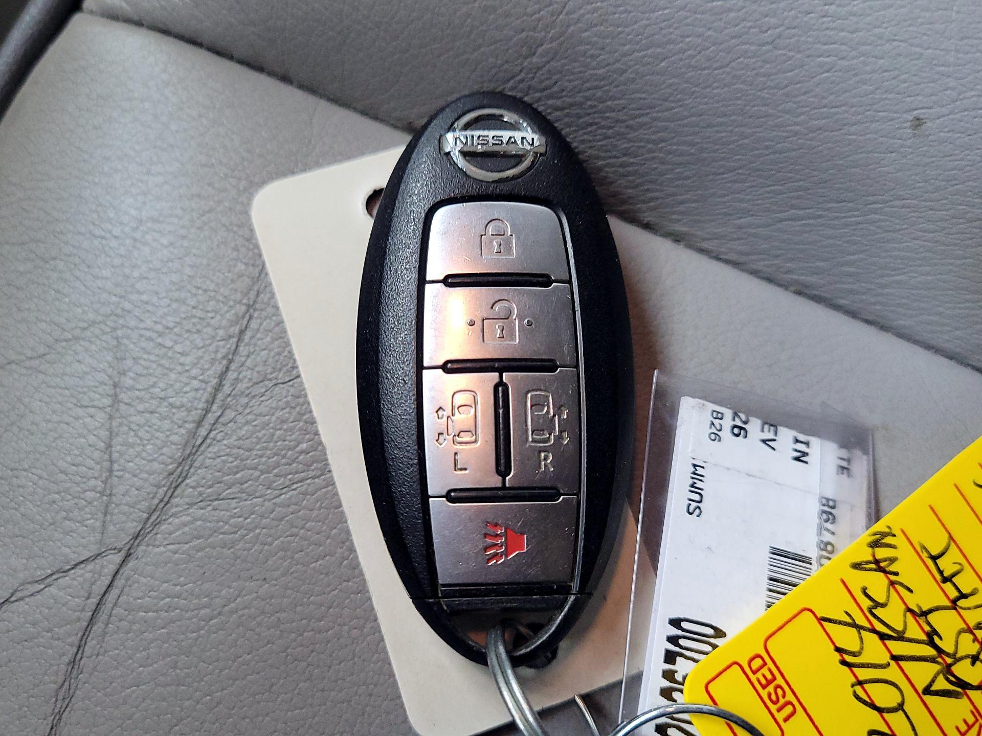 Thumbnail: 2014 Nissan Quest - 19