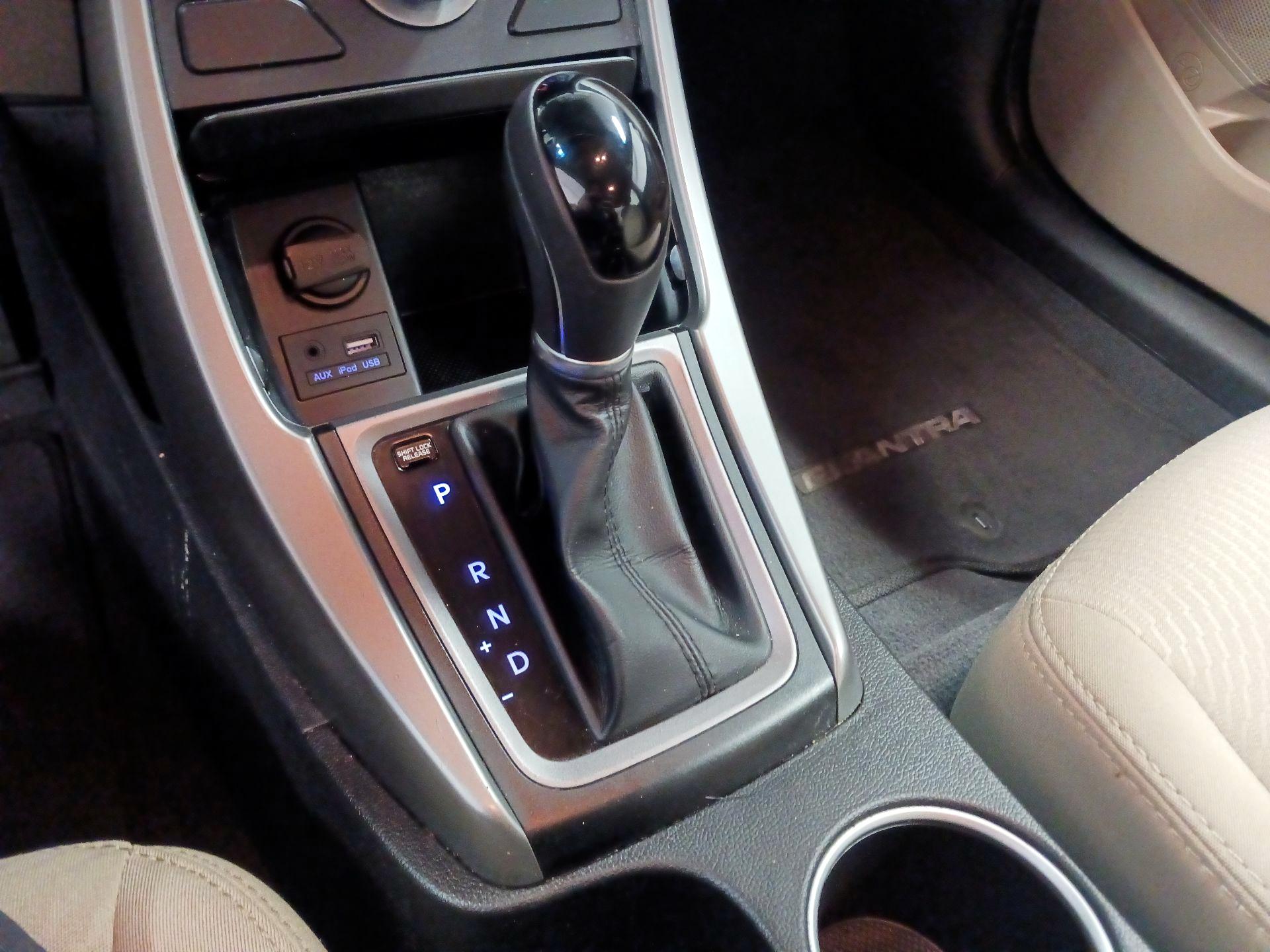 Thumbnail: 2016 Hyundai Elantra - 15