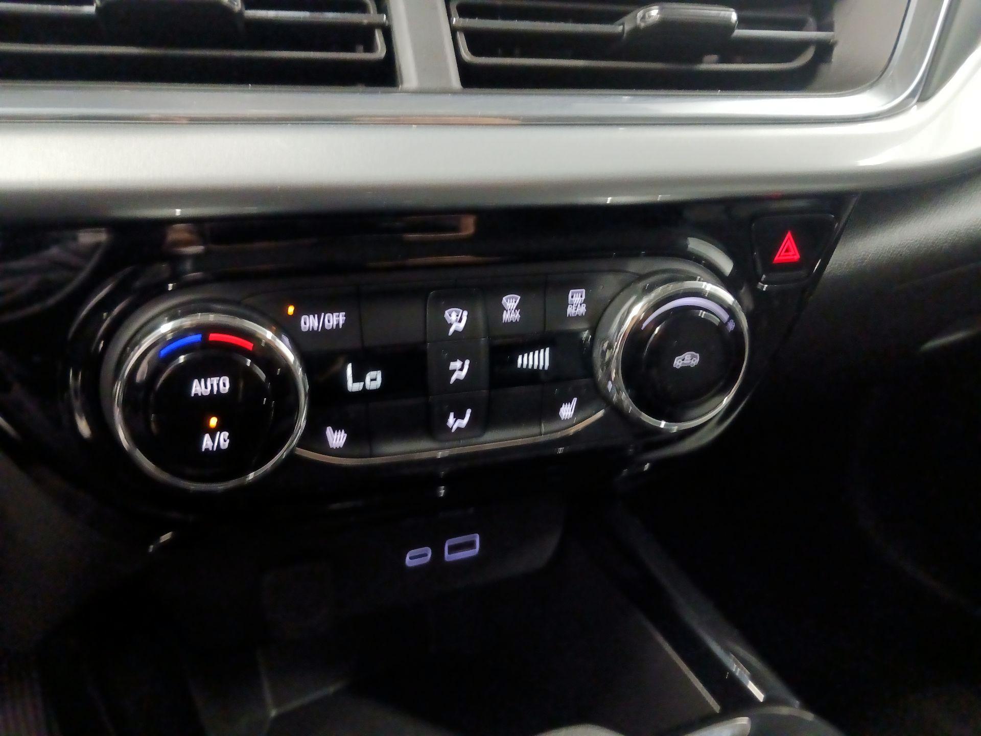 Thumbnail: 2025 Chevrolet Trax - 14